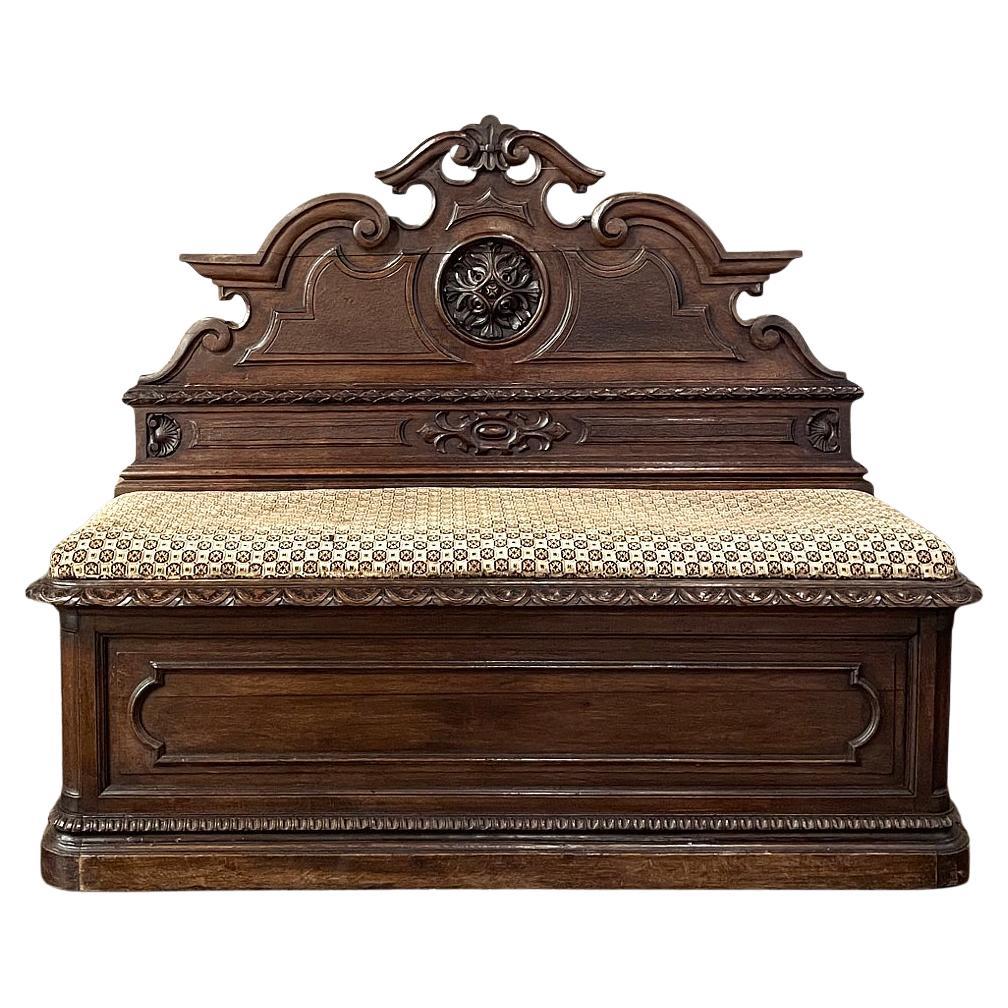 19th Century French Napoleon III Period Walnut Hall Bench For Sale