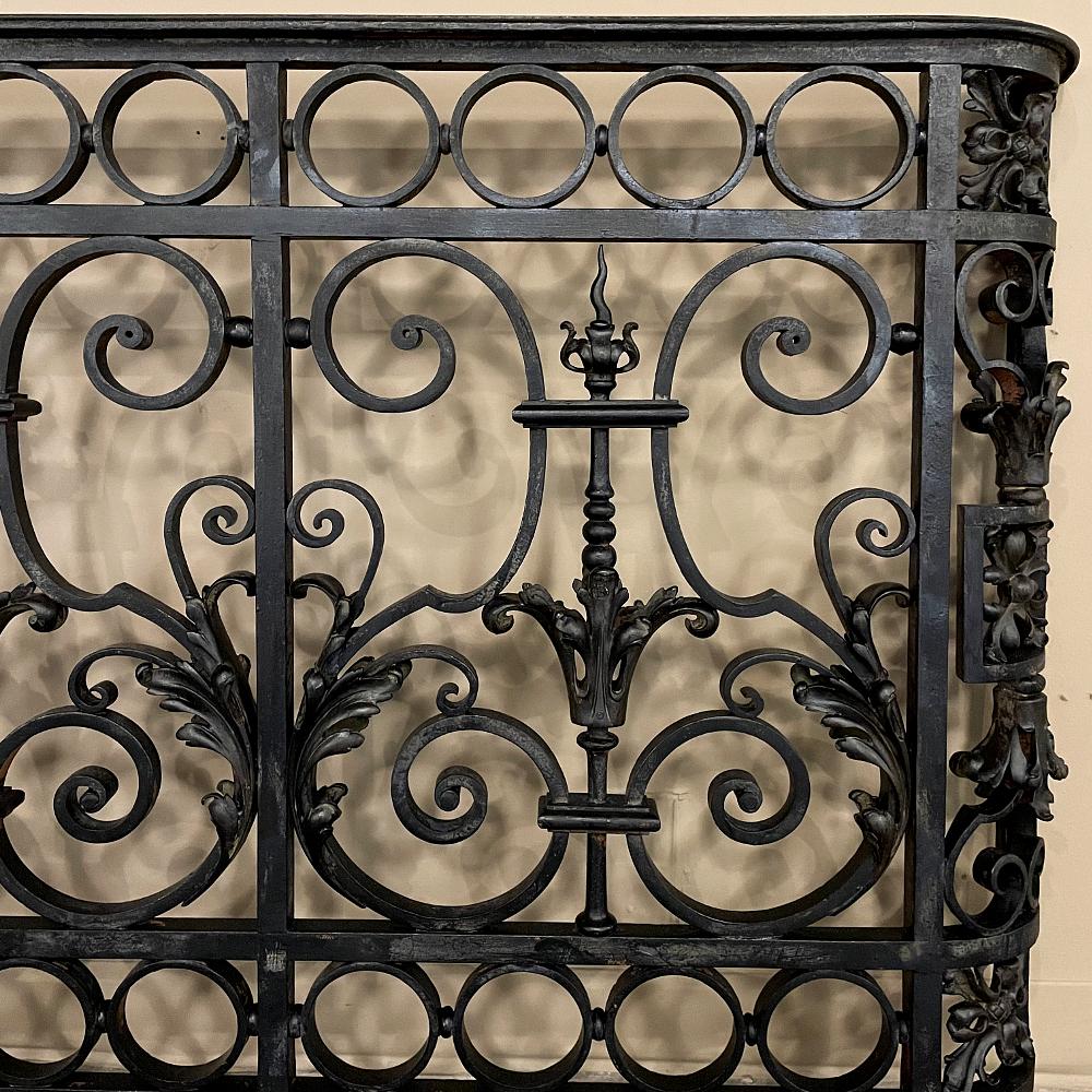 19th Century French Napoleon III Period Wrought Iron Balustrade, Window Guard For Sale 9