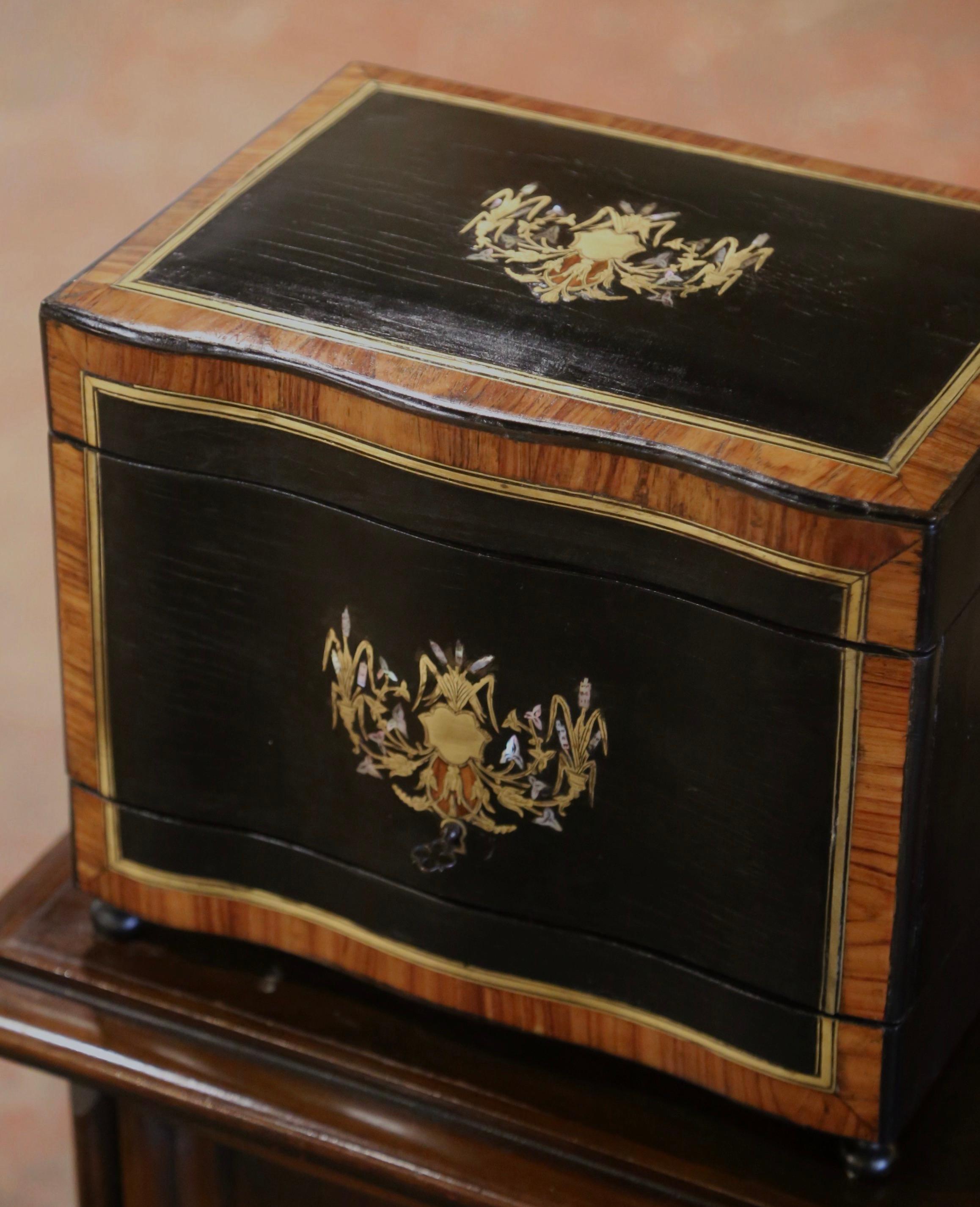 19th Century French Napoleon III Rosewood & Brass Inlaid Complete Cave a Liqueur For Sale 3