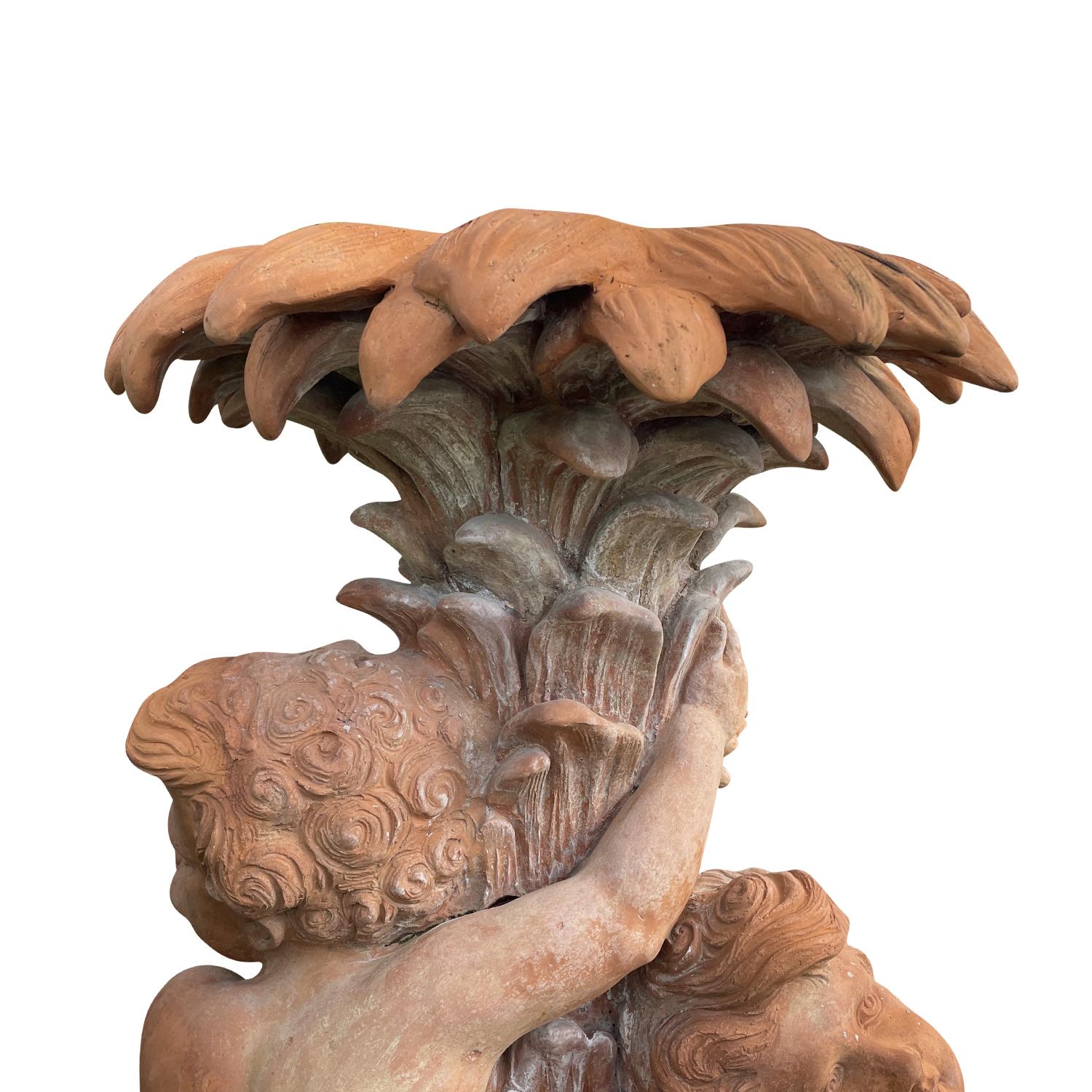 Fontana centrale in terracotta con cherubino in stile Napoleone III del XIX secolo in vendita 5