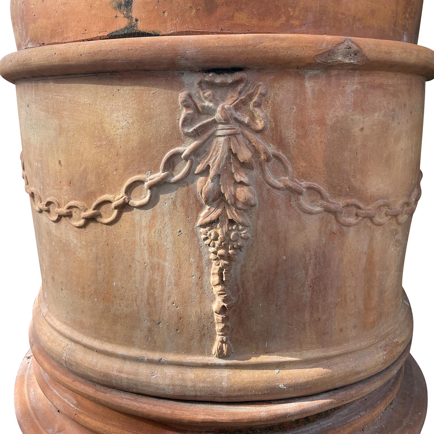 Fontana centrale in terracotta con cherubino in stile Napoleone III del XIX secolo in vendita 7