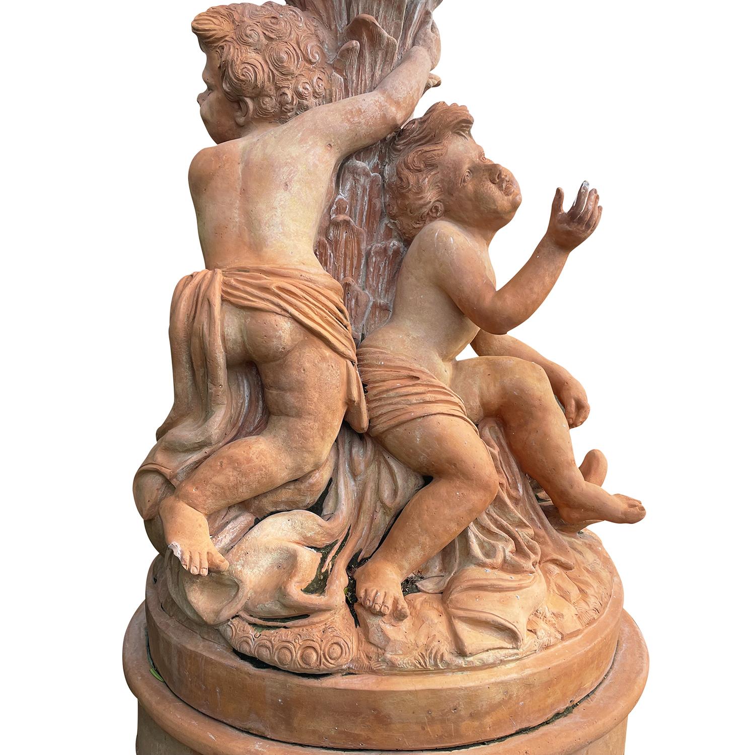 Fontana centrale in terracotta con cherubino in stile Napoleone III del XIX secolo in vendita 3