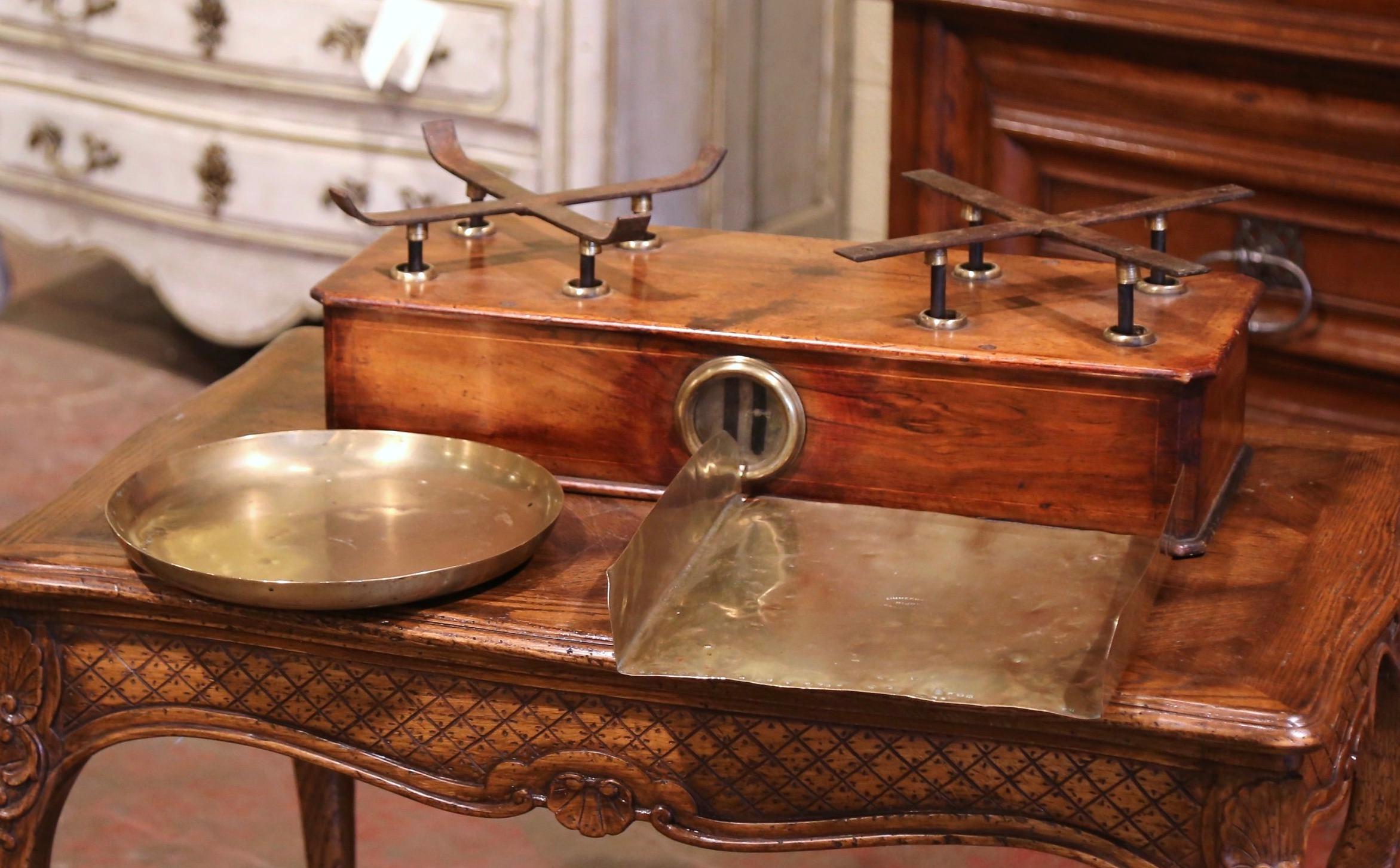 19th Century French Napoleon III Walnut and Brass Scale with Set of Weights For Sale 1