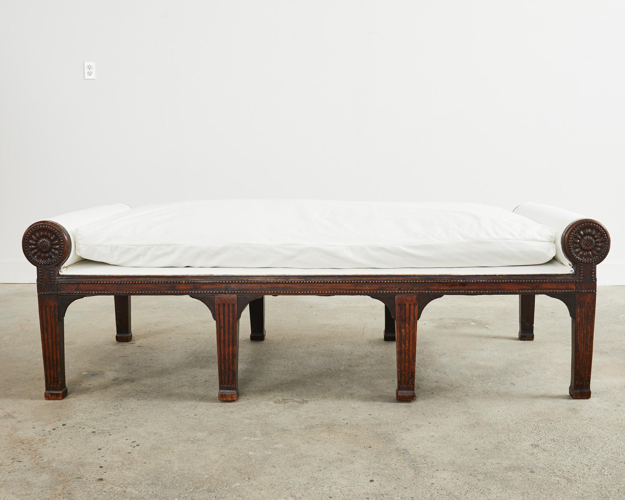 19th Century French Napoleon III Walnut Daybed or Bench For Sale 2