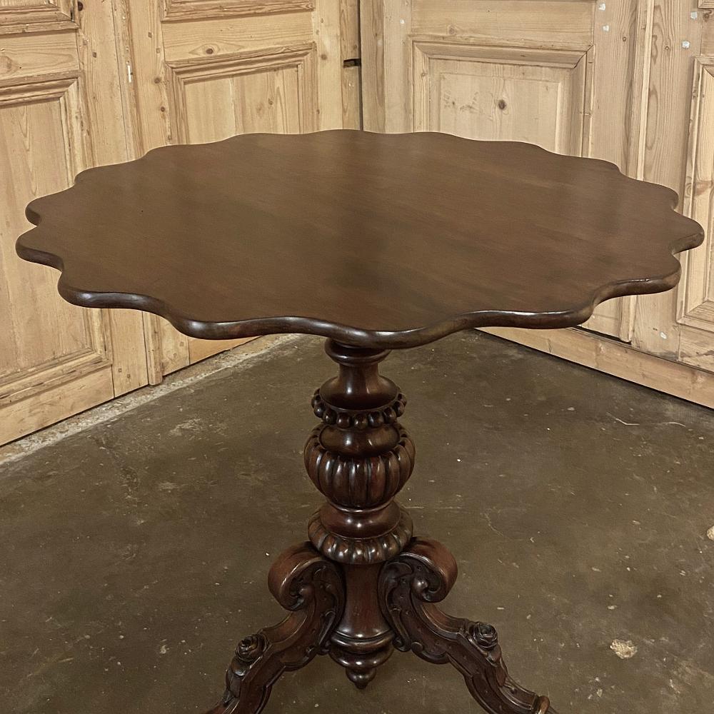 19th Century French Napoleon III Walnut Pie Crust Center Table For Sale 1