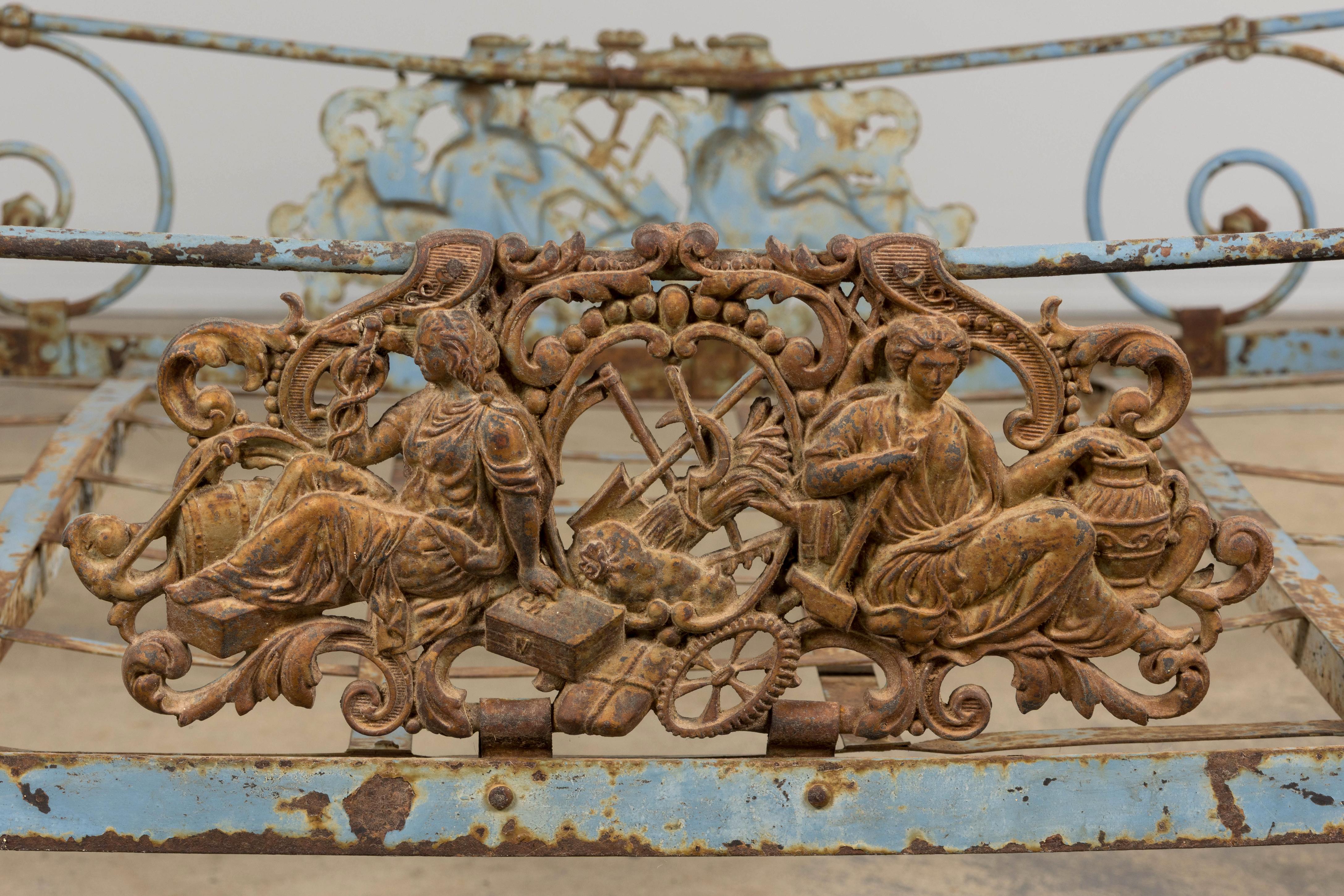 19. Jahrhundert Französisch Napoleon III Schmiedeeisen bemalt blau im Freien Daybed (Eisen) im Angebot