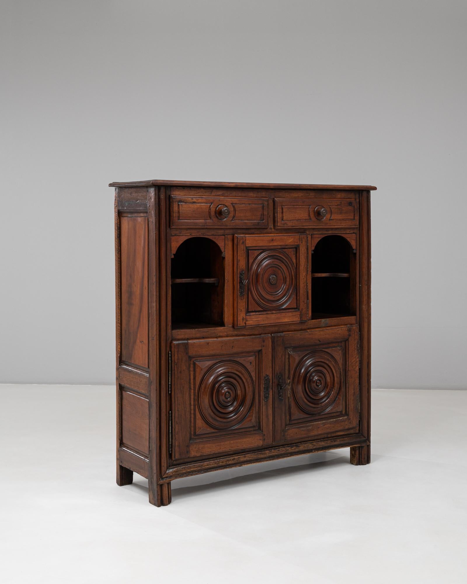 Buffet francese neo-basco del XIX secolo in legno con patina originale in vendita 4