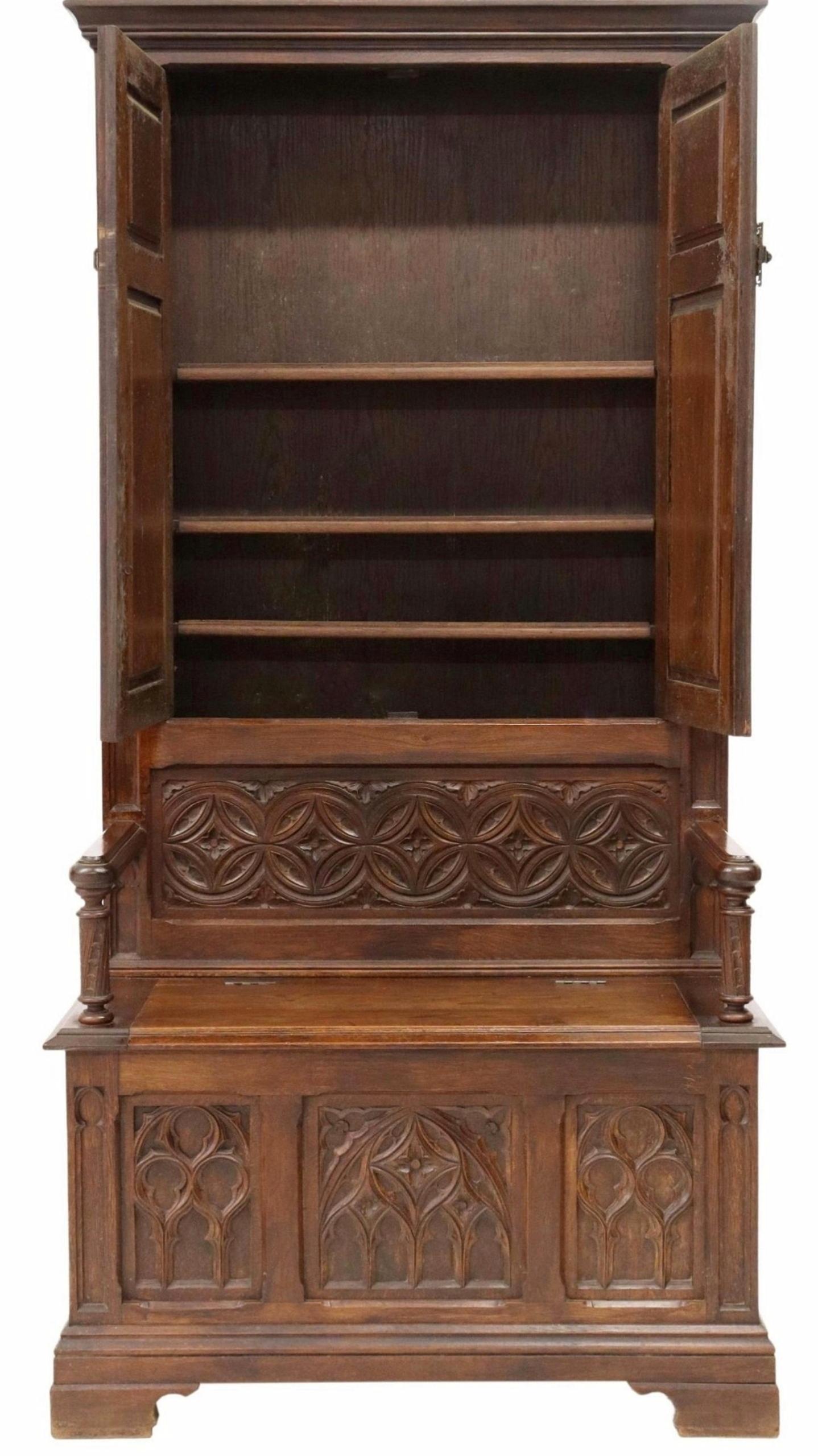 Hand-Carved 19th Century French Neo-Gothic Carved Oak Hall Bench Cabinet  For Sale