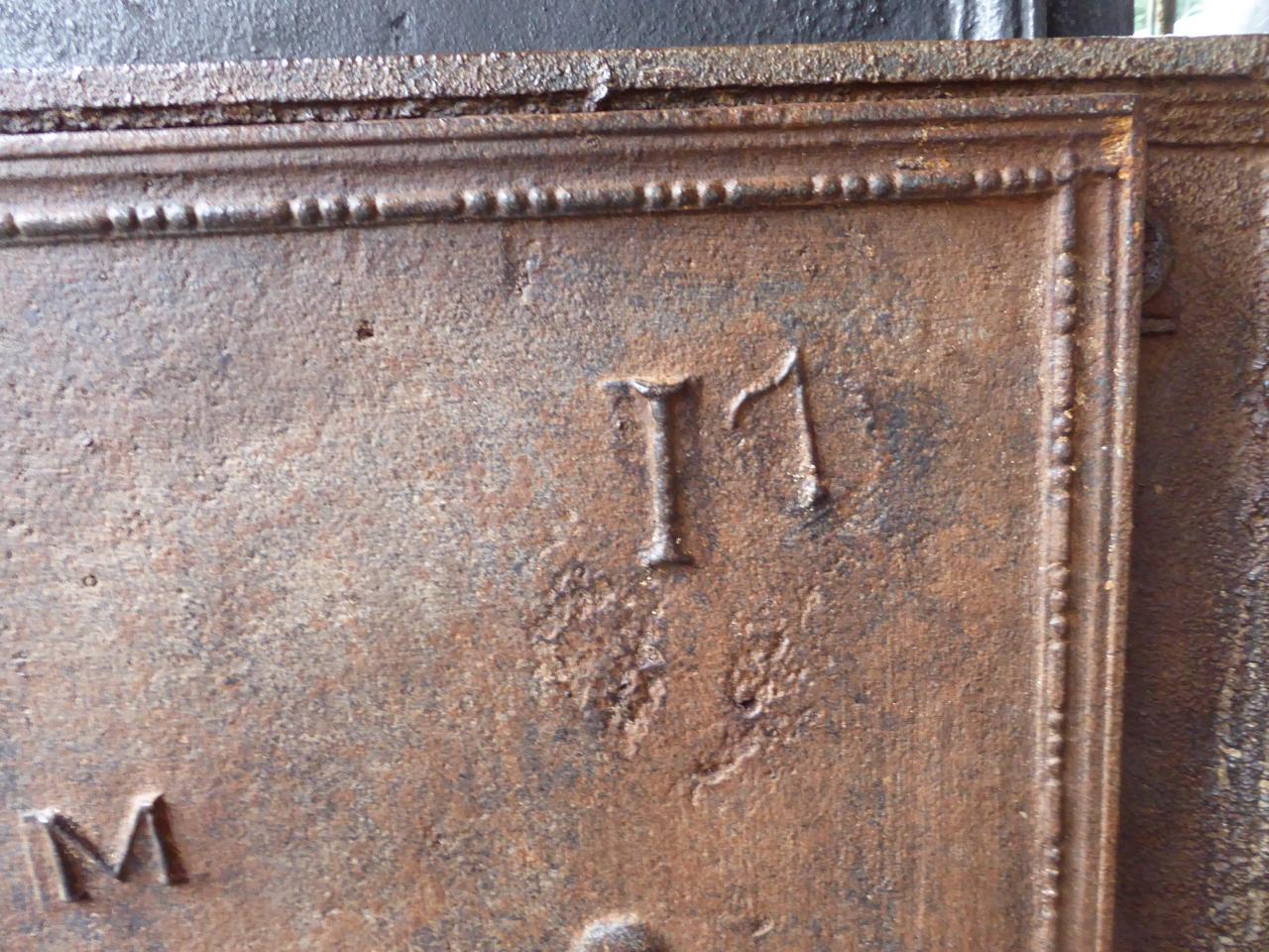 19th Century French Neoclassical 'Arms of France' Fireback In Good Condition In Amerongen, NL