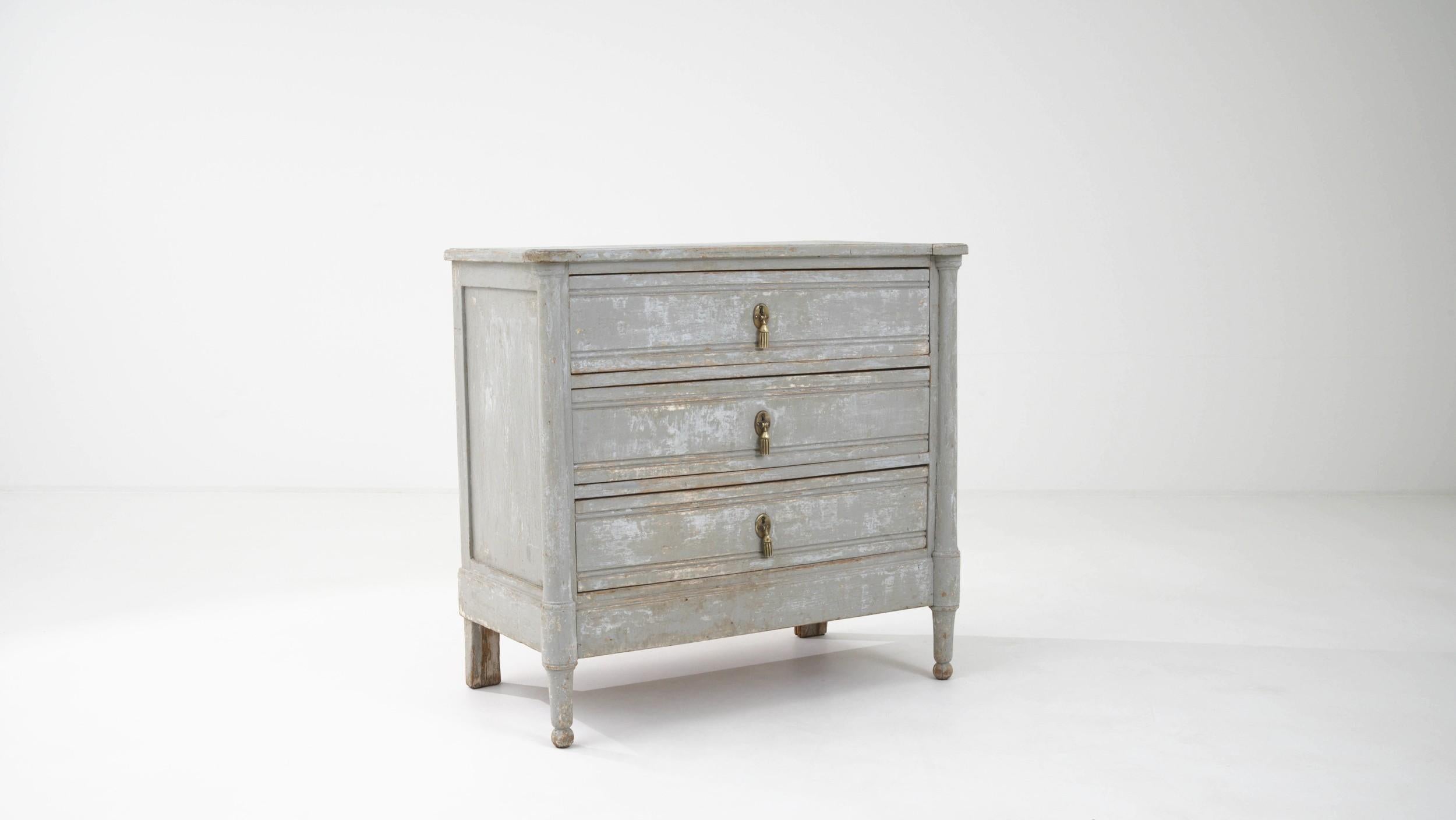 19th Century French Neoclassical Chest of Drawers 5