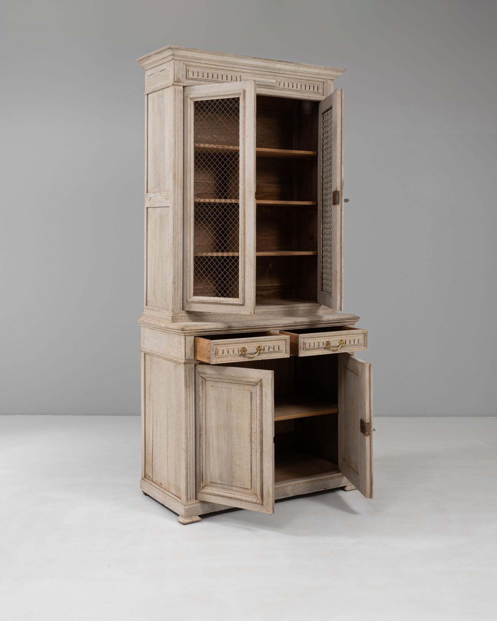 19th Century French Neoclassical Display Cabinet with Wire Doors For Sale 2
