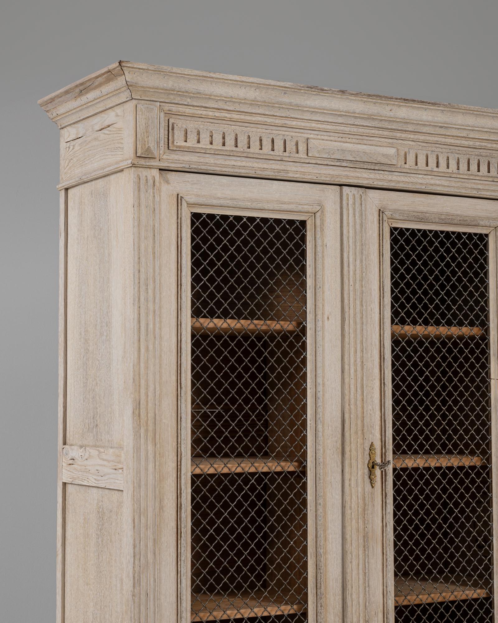 19th Century French Neoclassical Display Cabinet with Wire Doors For Sale 4