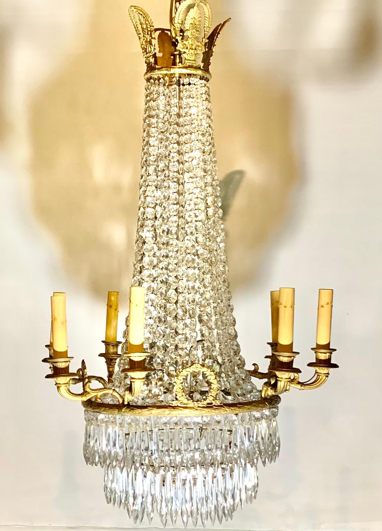19th Century French Neoclassical Gilt Bronze and Crystal Eleven Light Chandelier For Sale 6