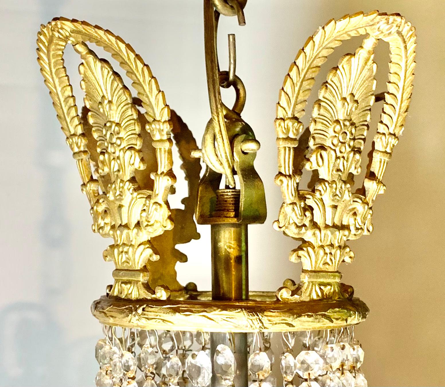 19th Century French Neoclassical Gilt Bronze and Crystal Eleven Light Chandelier In Good Condition For Sale In New York, NY