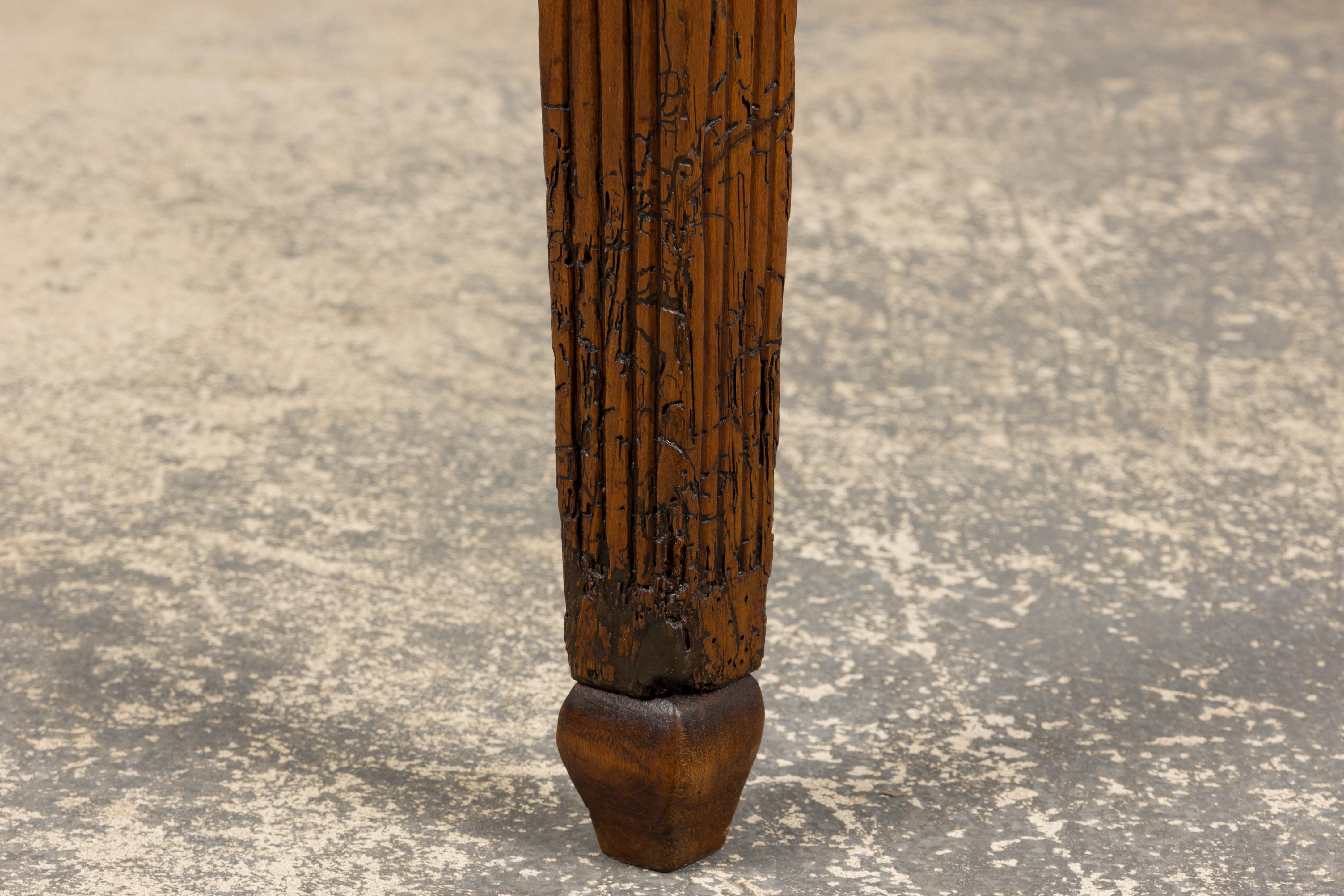 19th Century French Neoclassical Louis XVI Walnut Extendable Dining Table For Sale 16