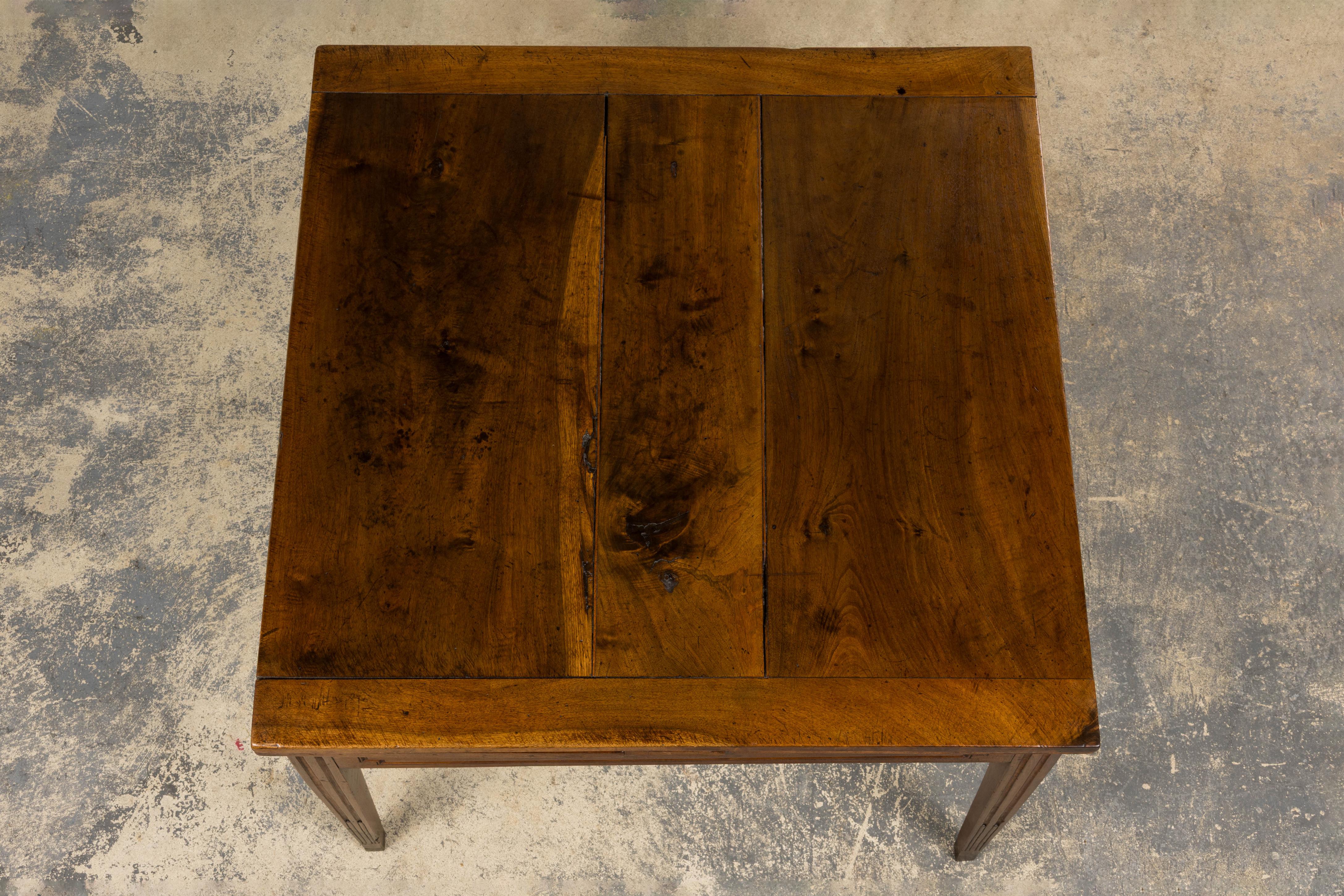 Hardwood 19th Century French Neoclassical Louis XVI Walnut Extending Dining Table For Sale
