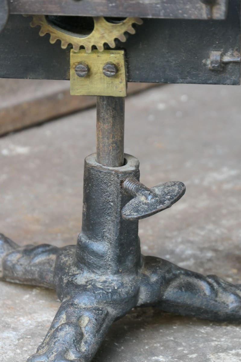 19th Century French Neoclassical Period Spring Driven Roasting Jack For Sale 4
