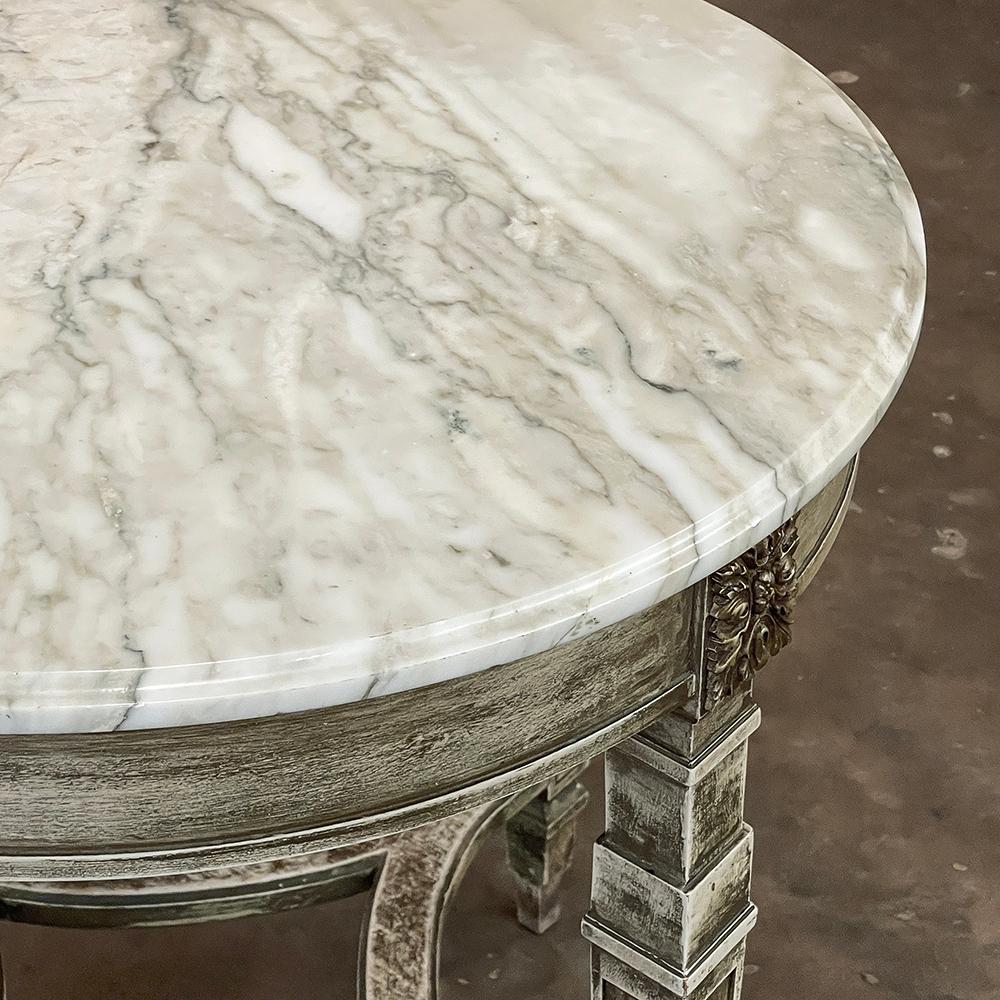 19th Century French Neoclassical Round Painted End Table with Carrara Marble Top For Sale 12