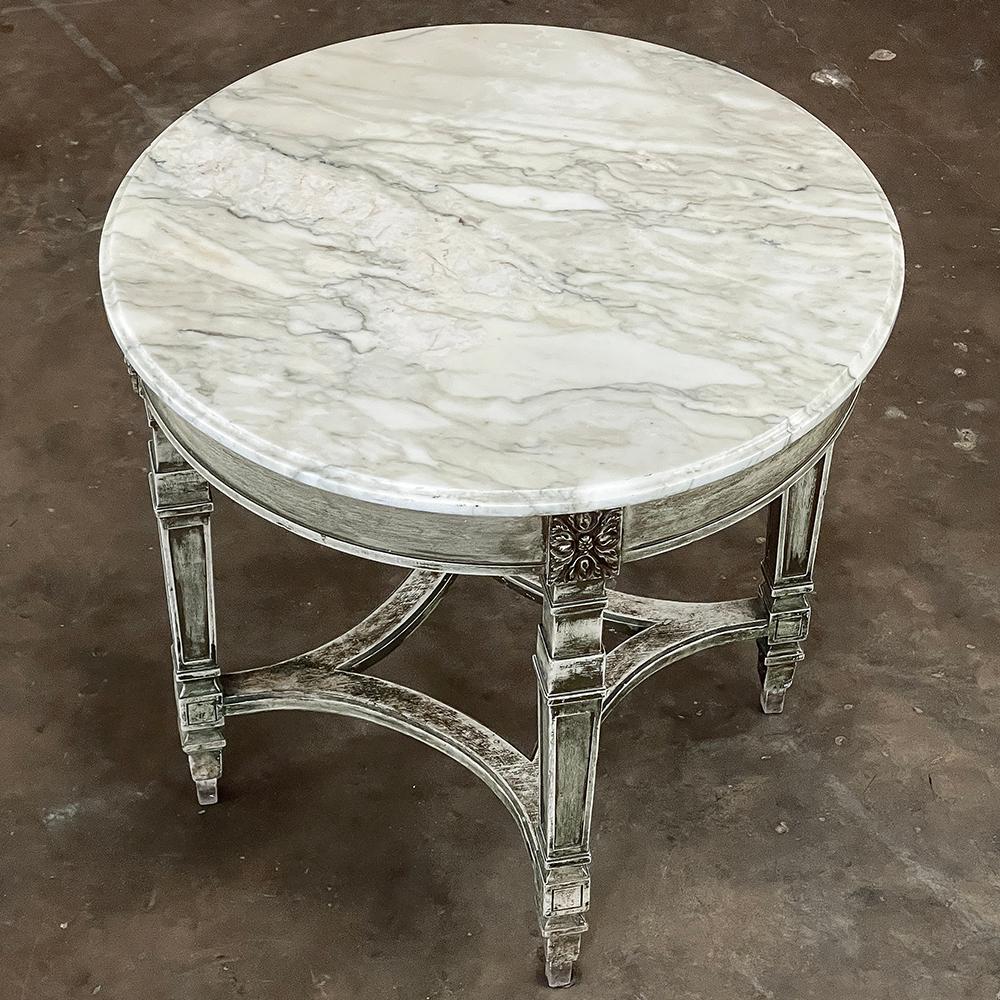 19th Century French Neoclassical Round Painted End Table with Carrara Marble Top For Sale 2