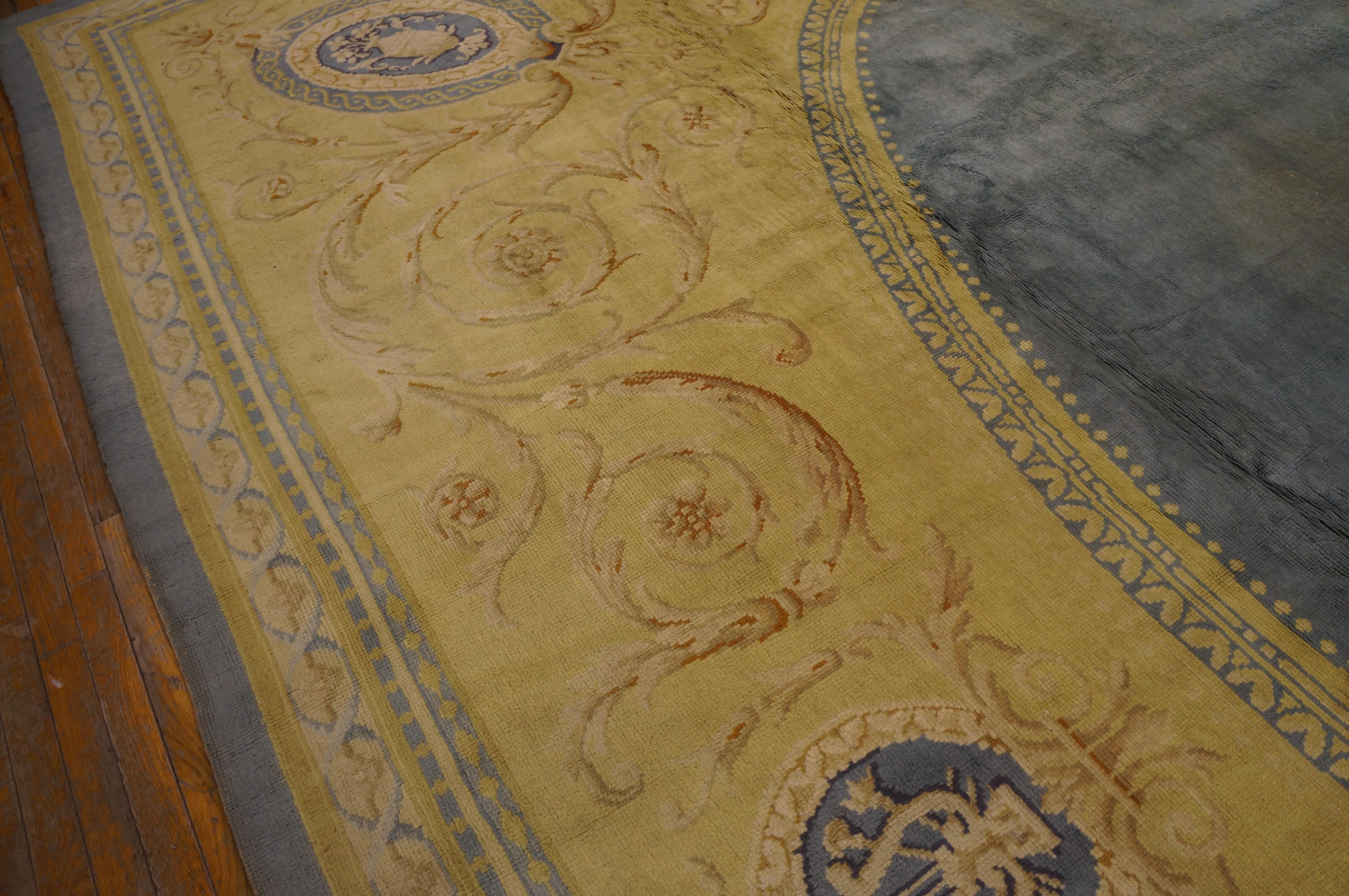 Alfombra francesa neoclásica de Savonnerie del siglo XIX ( 12'9