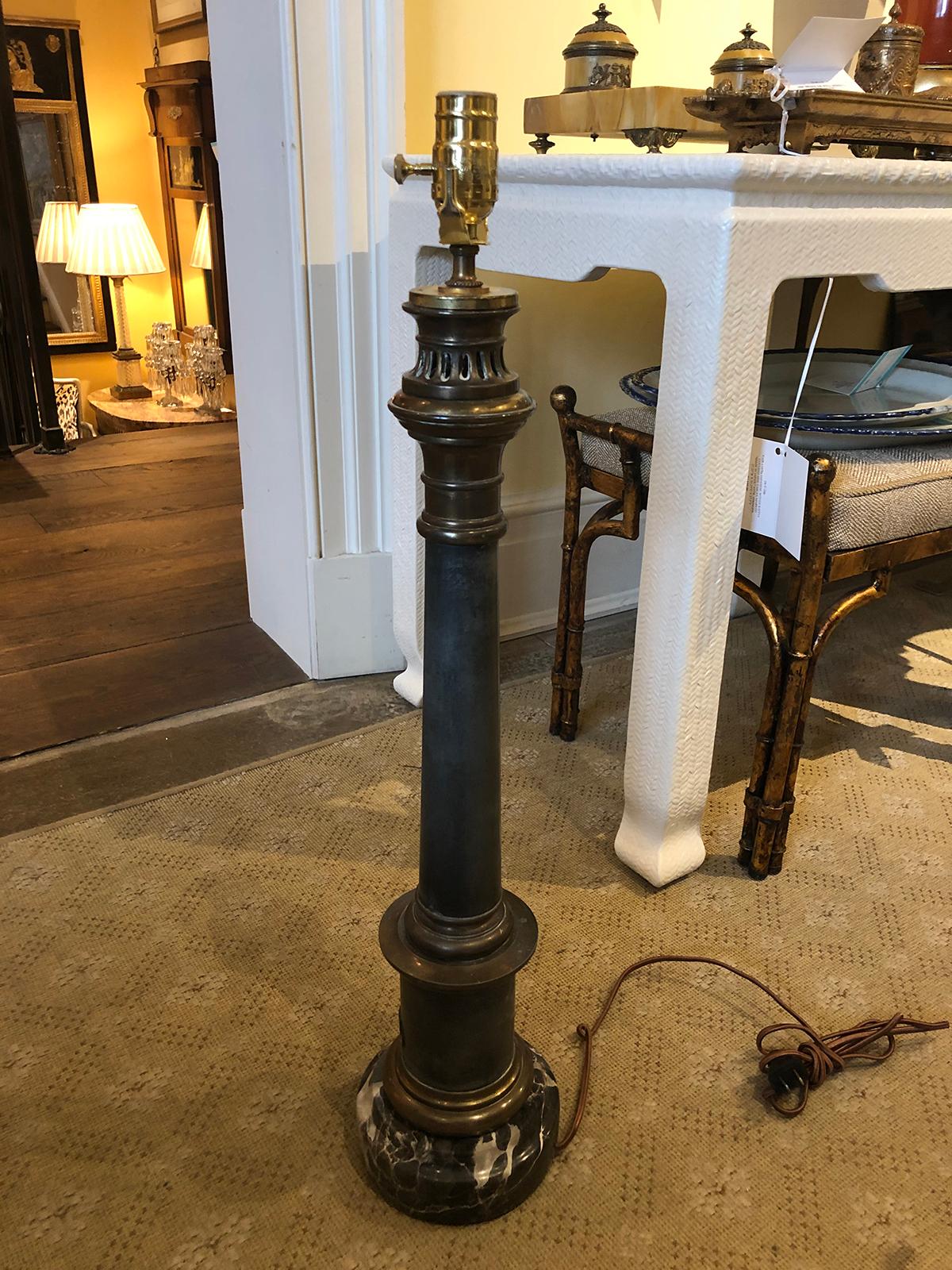 19th Century French Neoclassical Style Brass and Steel Lamp on Marble Base For Sale 7