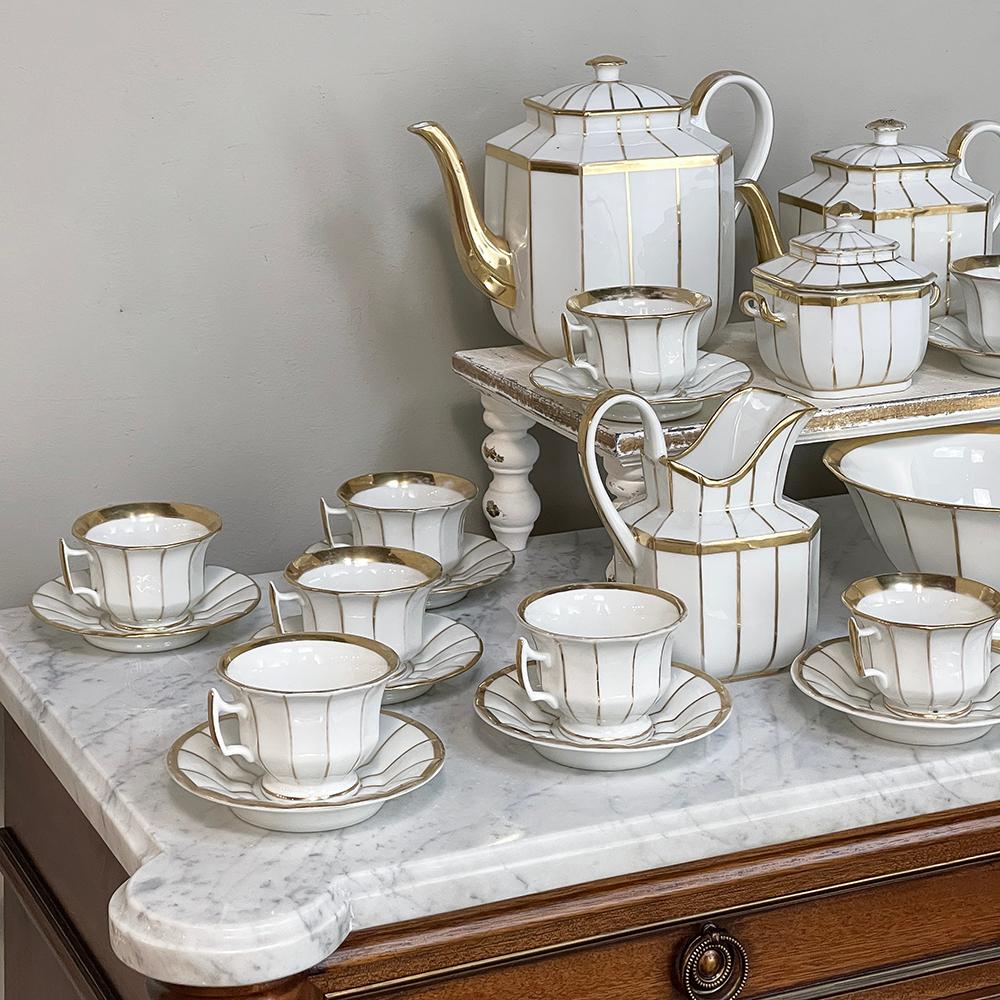 19th Century French Neoclassical Vieux Paris 33 Pc. Tea Set For Sale 9