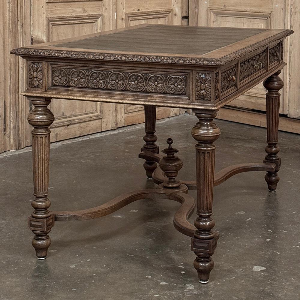 19th Century French Neoclassical Walnut Desk ~ Double Faced en venta 3