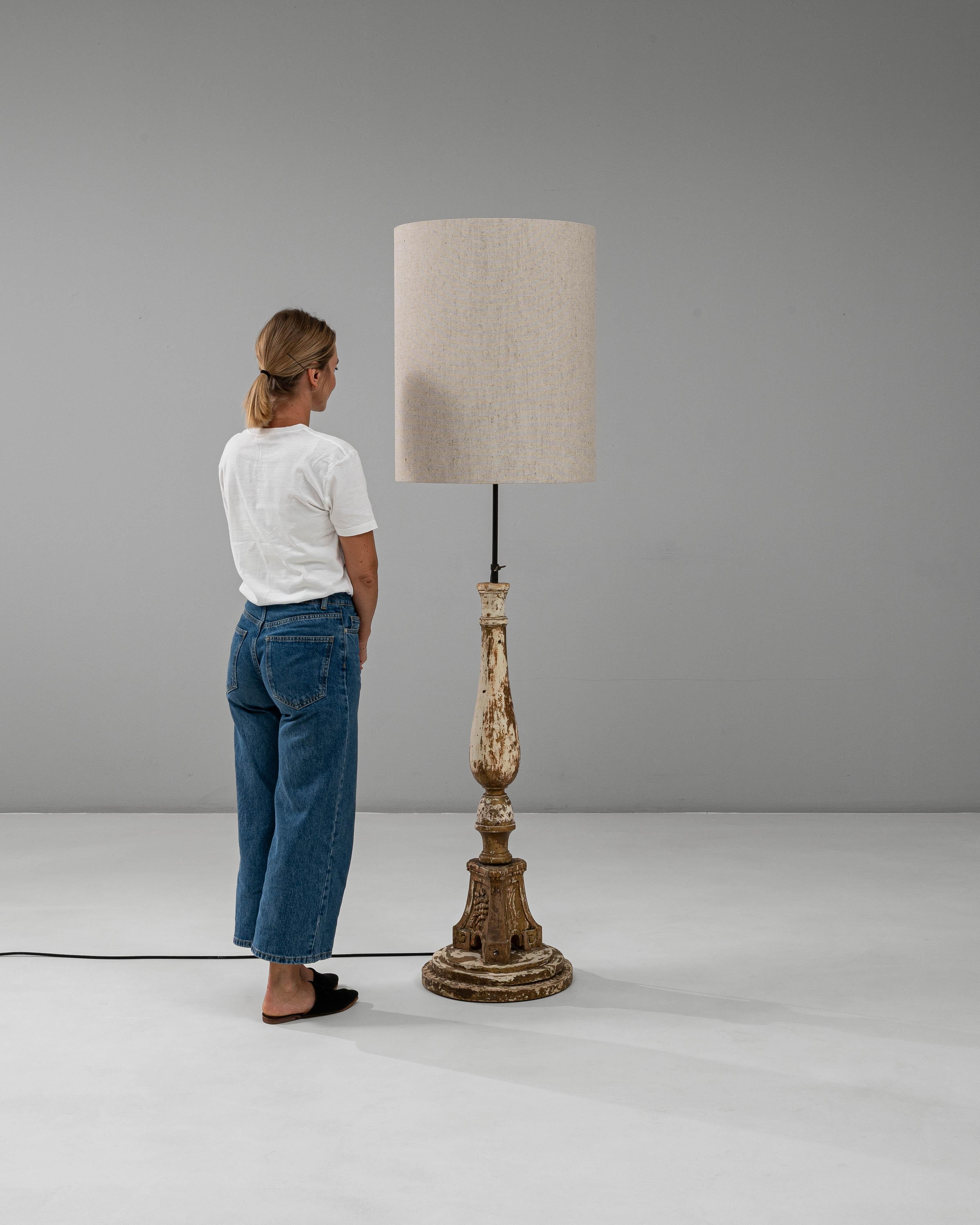 19th Century French Neoclassical Wood Patinated Floor Lamp For Sale 1