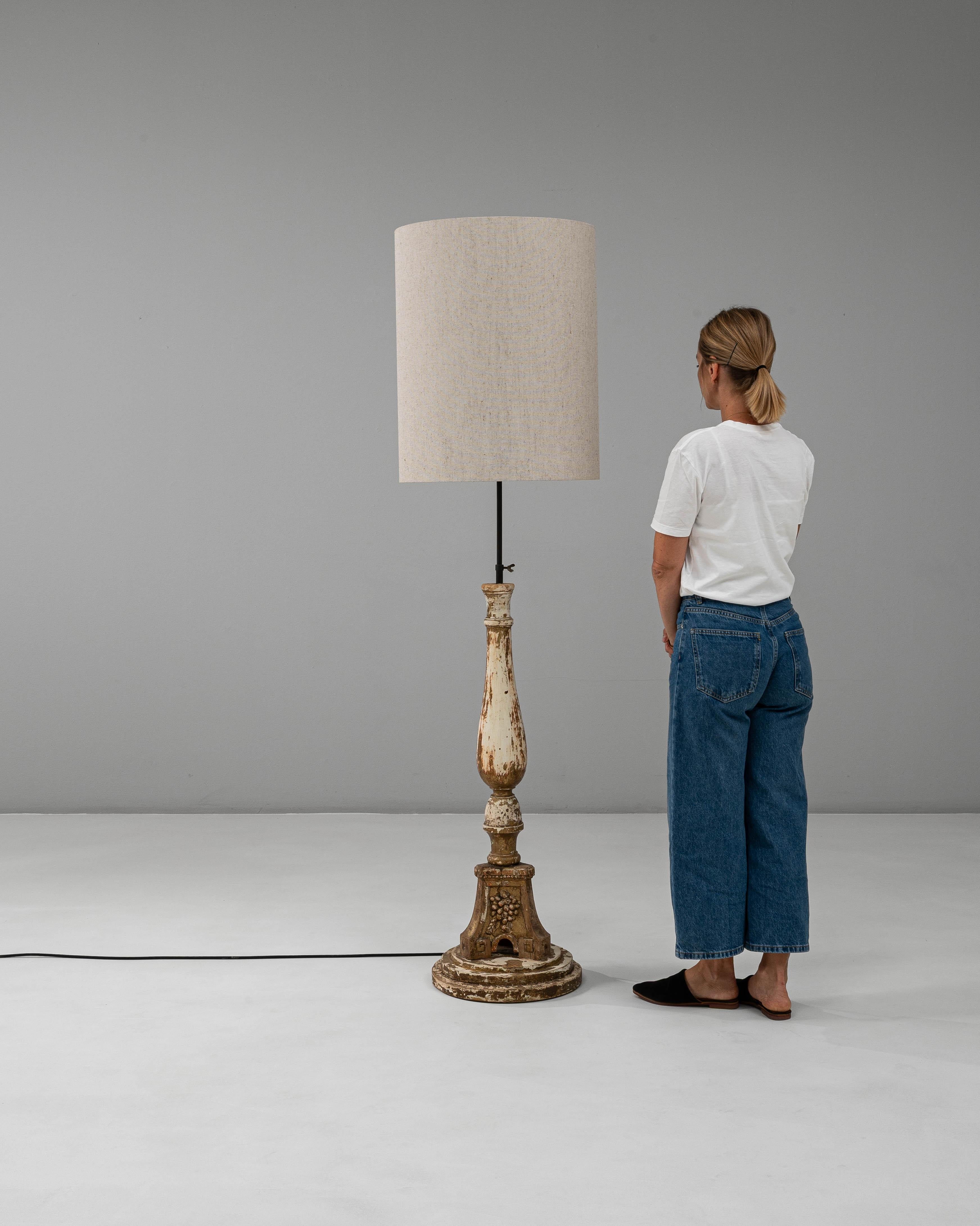 19th Century French Neoclassical Wood Patinated Floor Lamp For Sale 4