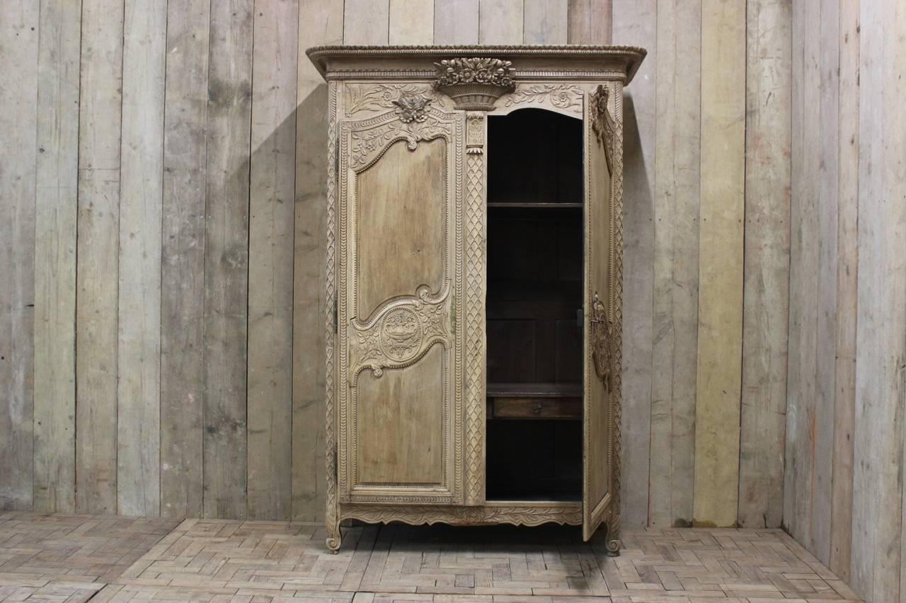 19th Century French Normandy Marriage Armoire In Excellent Condition In Gloucestershire, GB