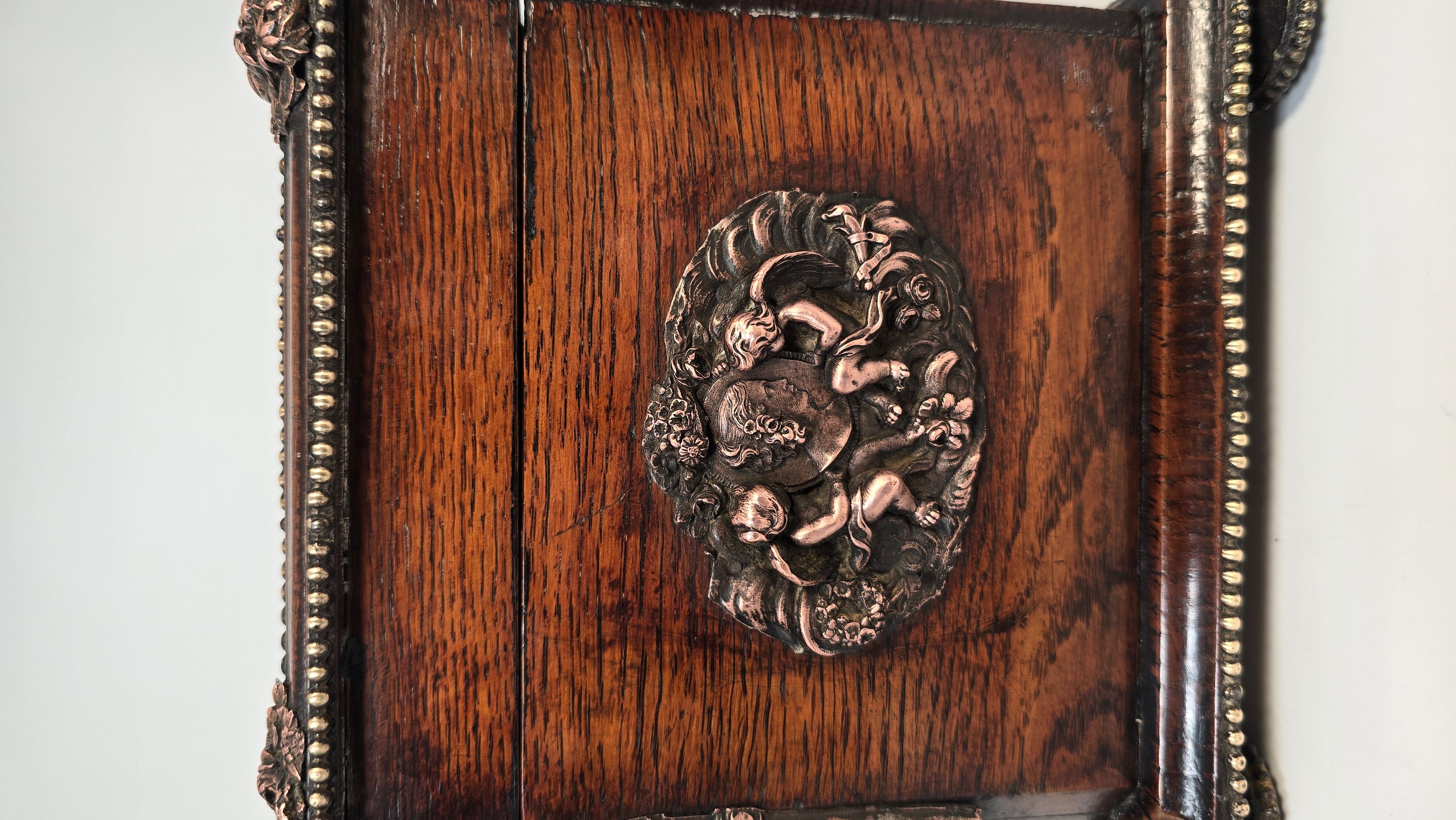 Portavivande francese del XIX secolo in Oak e ottone di Tahan Paris C1880 in vendita 4