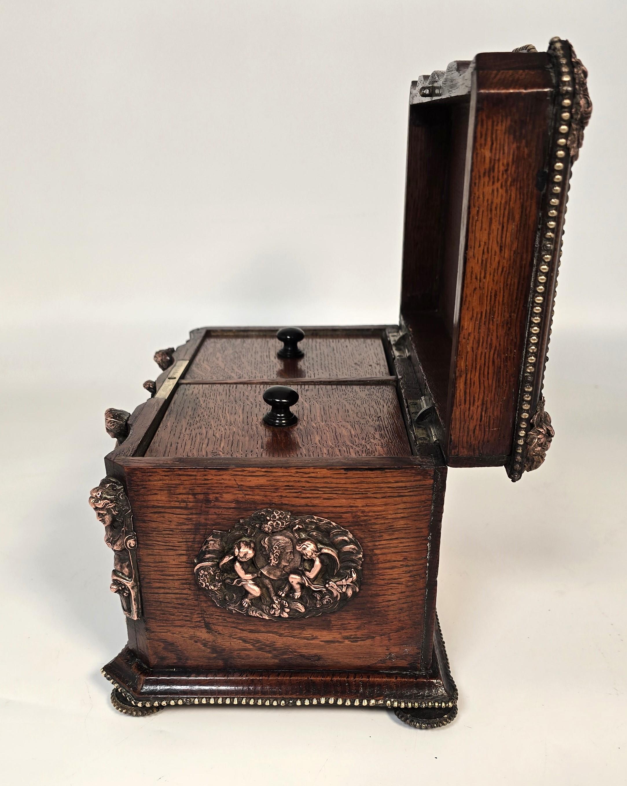 Portavivande francese del XIX secolo in Oak e ottone di Tahan Paris C1880 in vendita 8