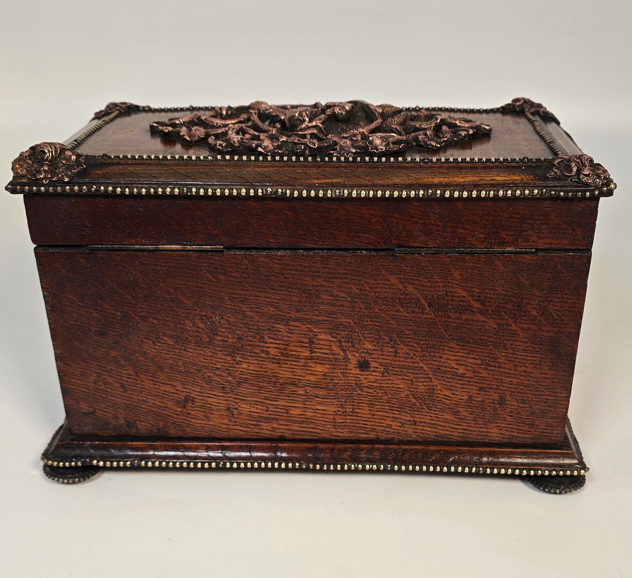 Fatto a mano Portavivande francese del XIX secolo in Oak e ottone di Tahan Paris C1880 in vendita