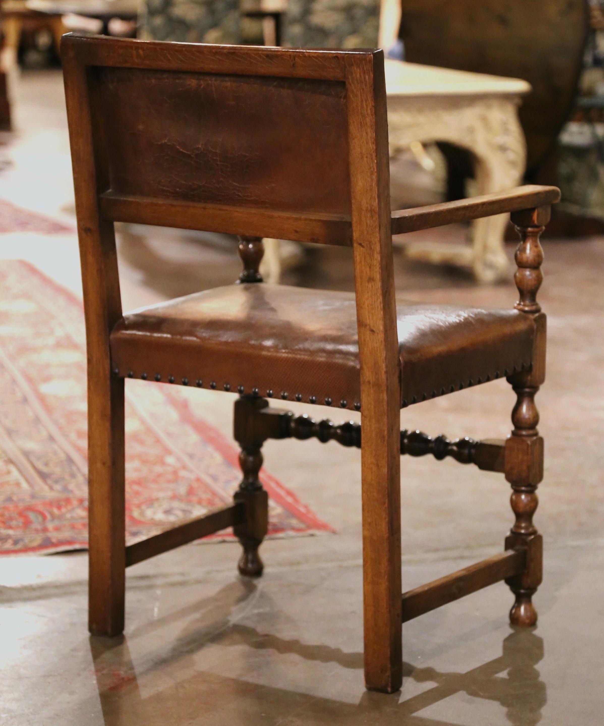 19th Century French Oak and Leather Desk Armchair from the Pyrenees For Sale 5