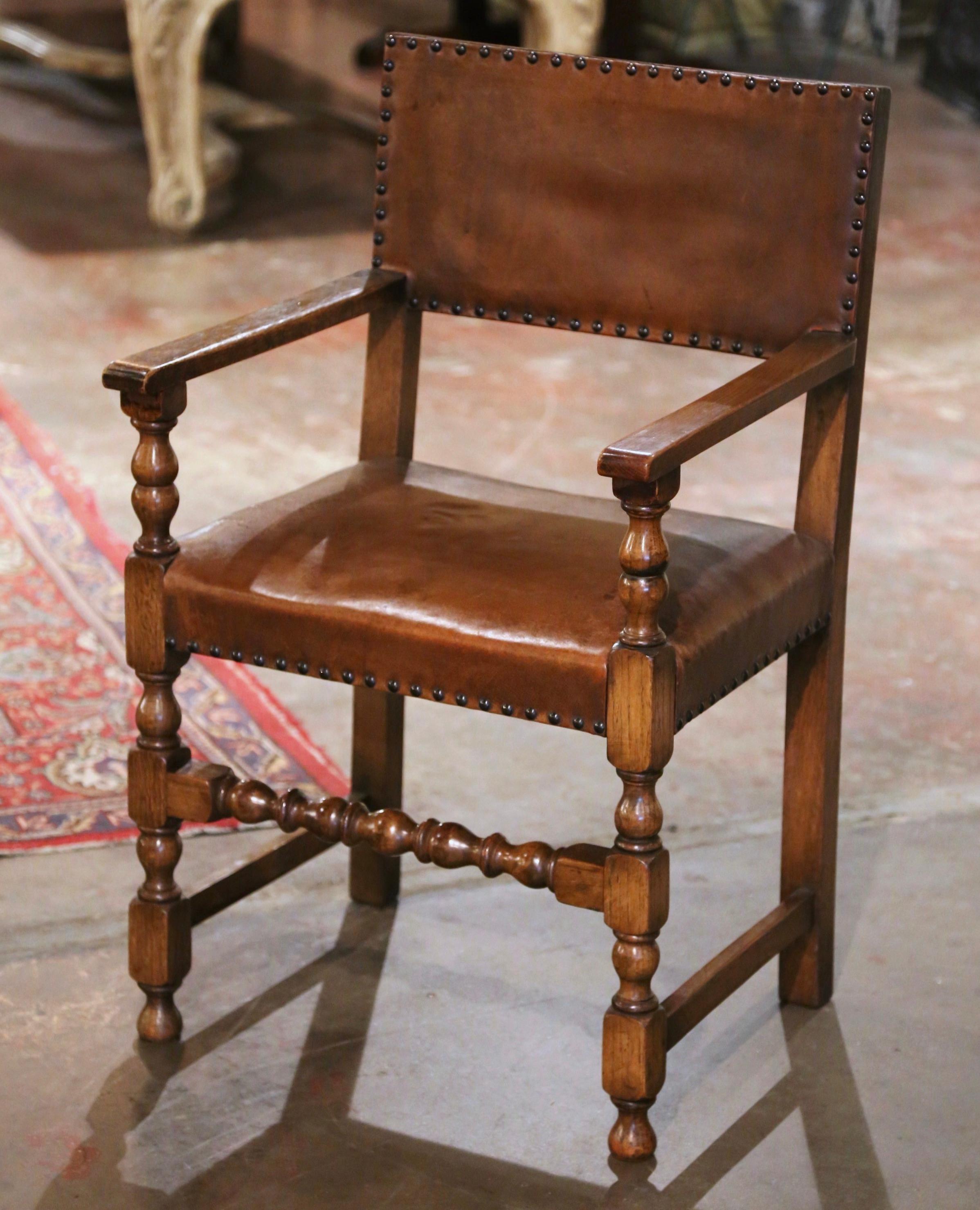 19th Century French Oak and Leather Desk Armchair from the Pyrenees In Excellent Condition For Sale In Dallas, TX