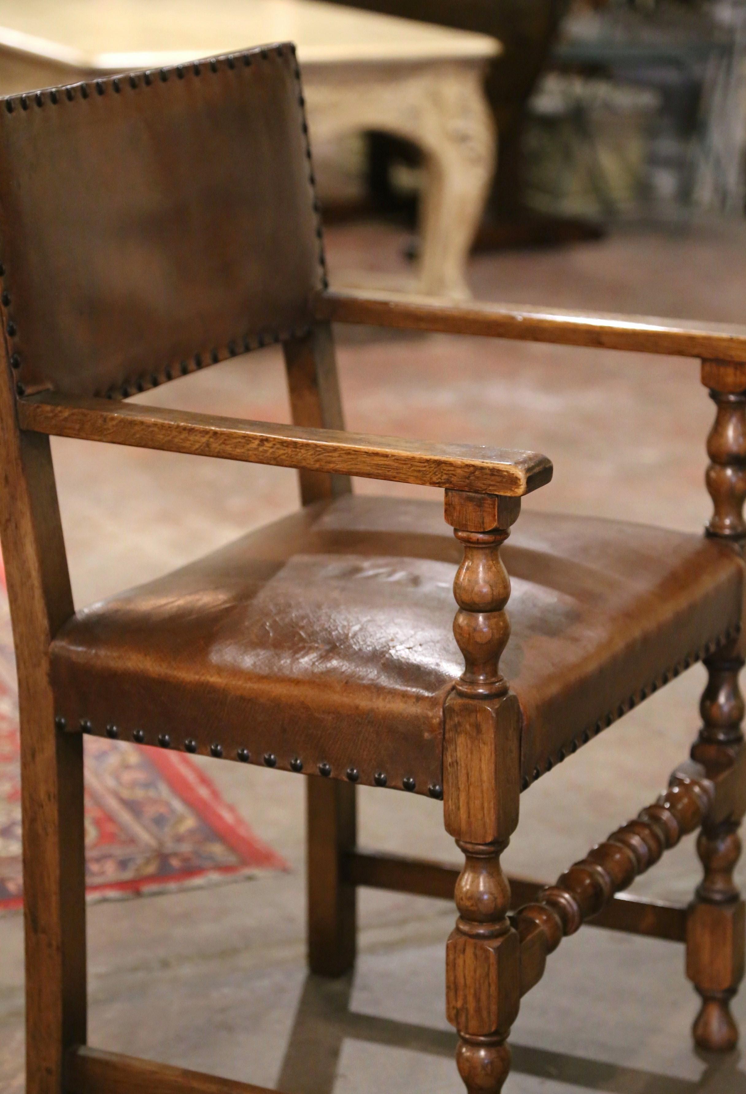 19th Century French Oak and Leather Desk Armchair from the Pyrenees For Sale 3