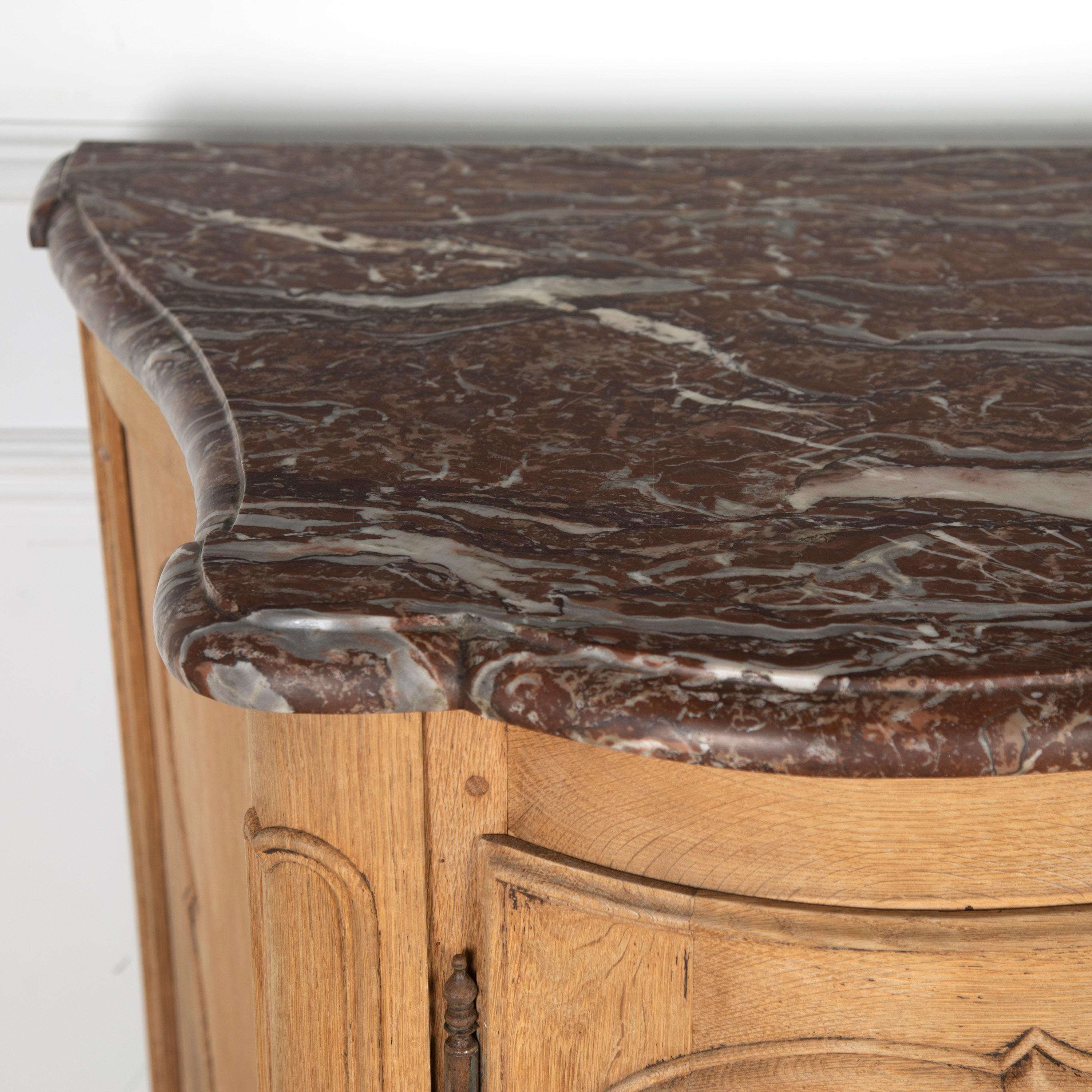 Francese Credenza francese del XIX secolo in Oak e marmo in vendita