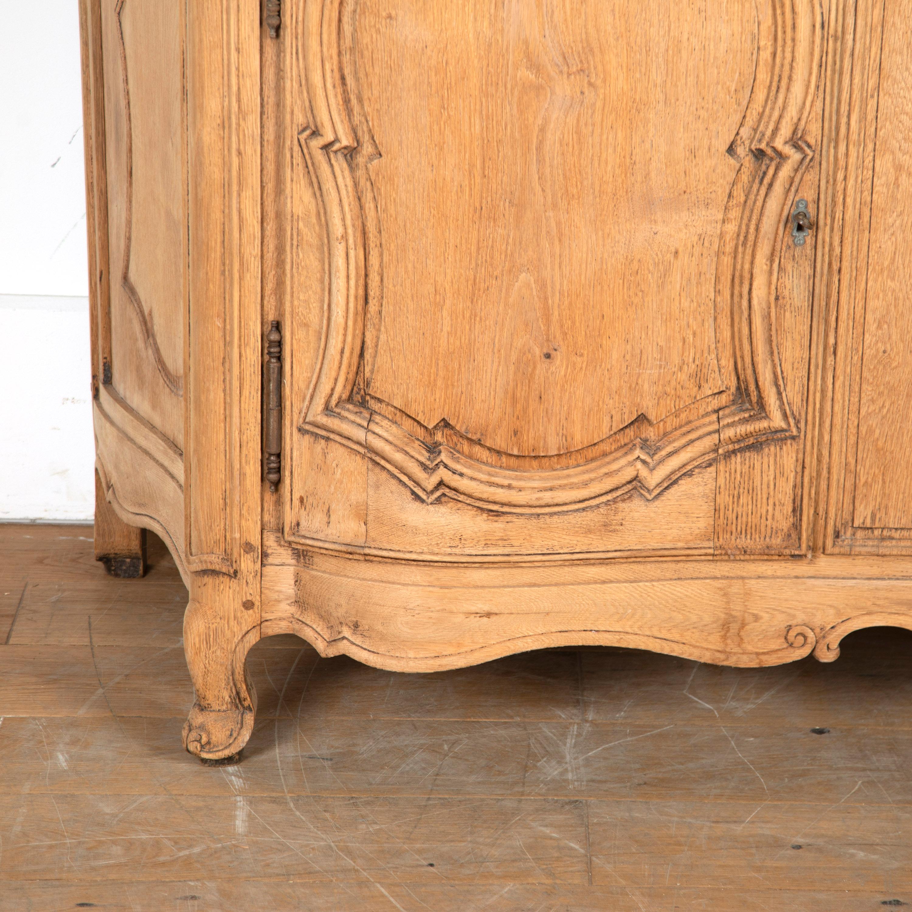 19th Century French Oak and Marble Sideboard For Sale 1