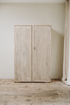 Armoire française en chêne et peuplier du 19e siècle