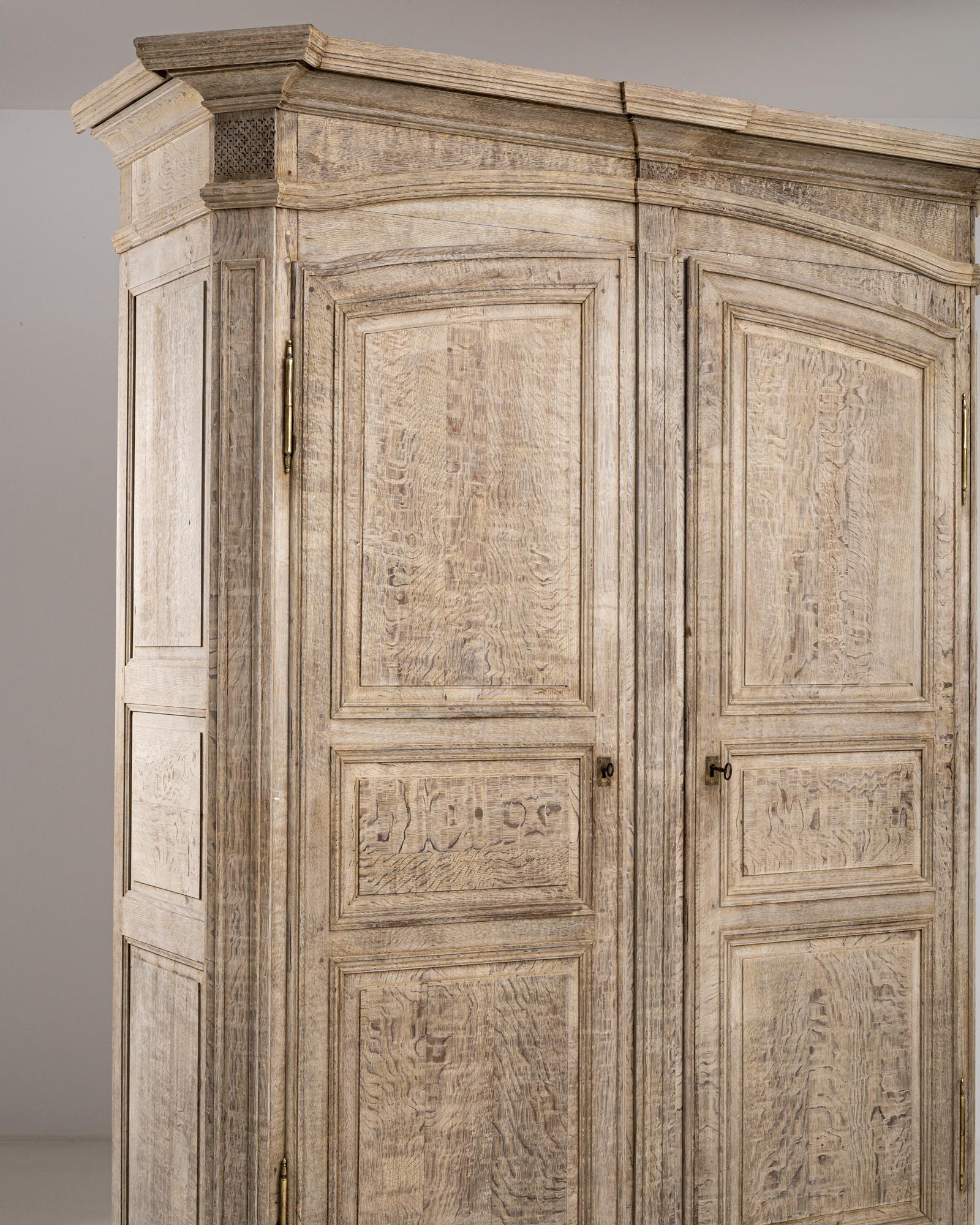 19th Century French Oak Armoire For Sale 2