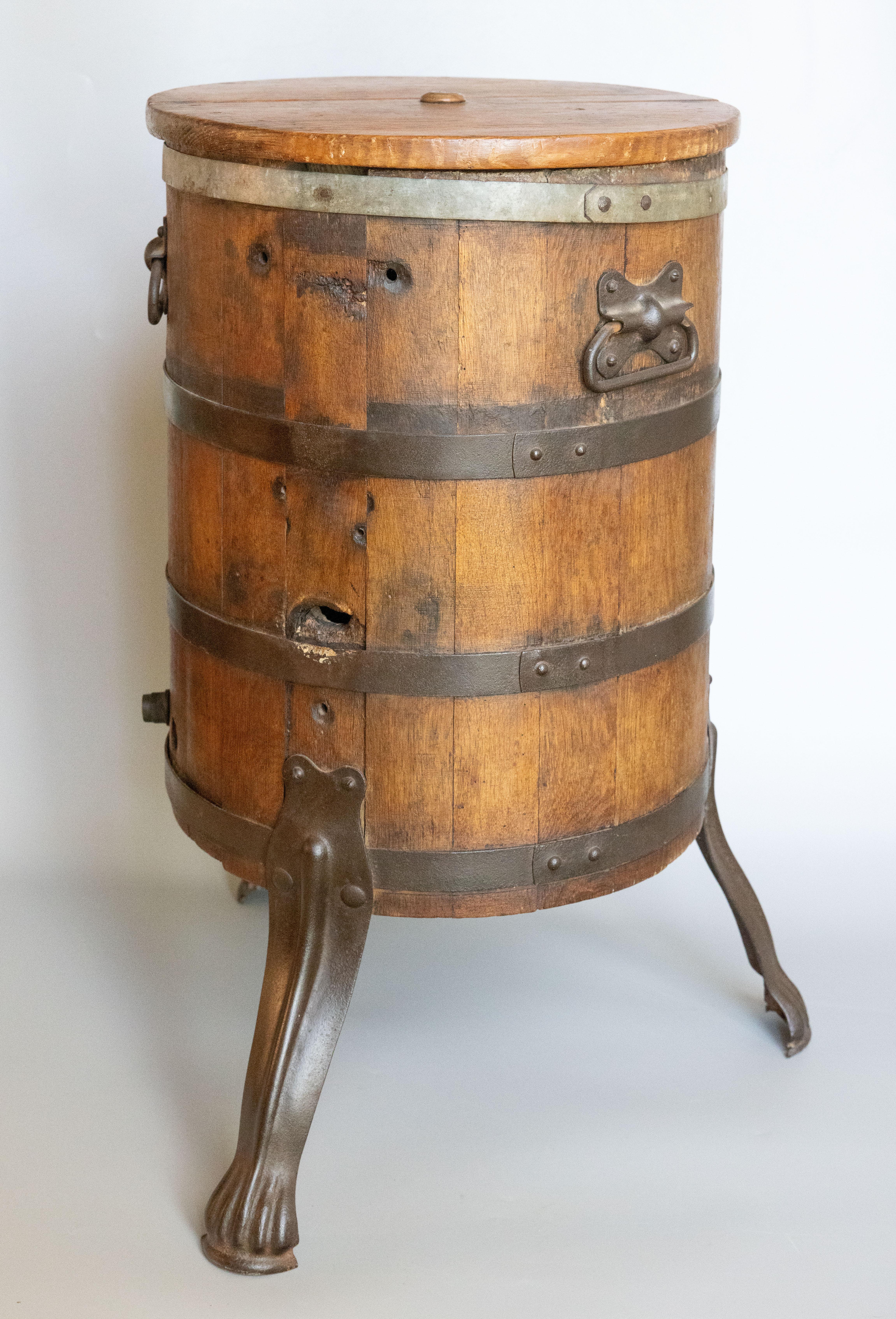19. Jahrhundert Französisch Oak Barrel Beistelltisch (Eisen) im Angebot