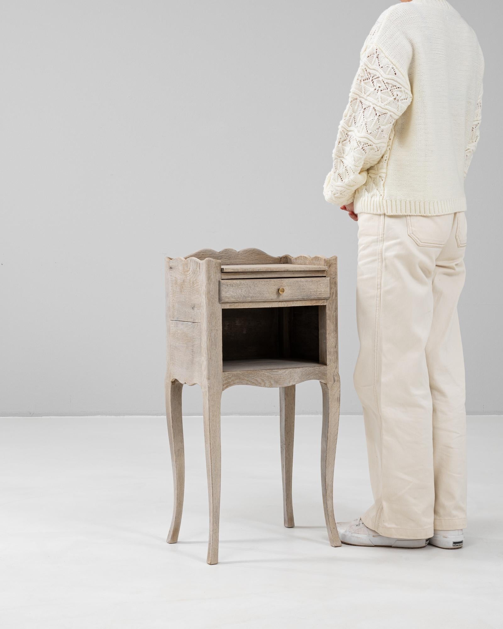 19th Century French Oak Bedside Table im Angebot 2