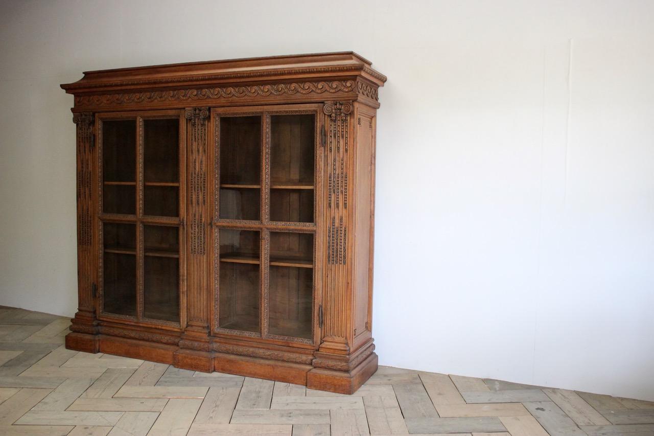 19th Century French Oak Bookcase For Sale 3