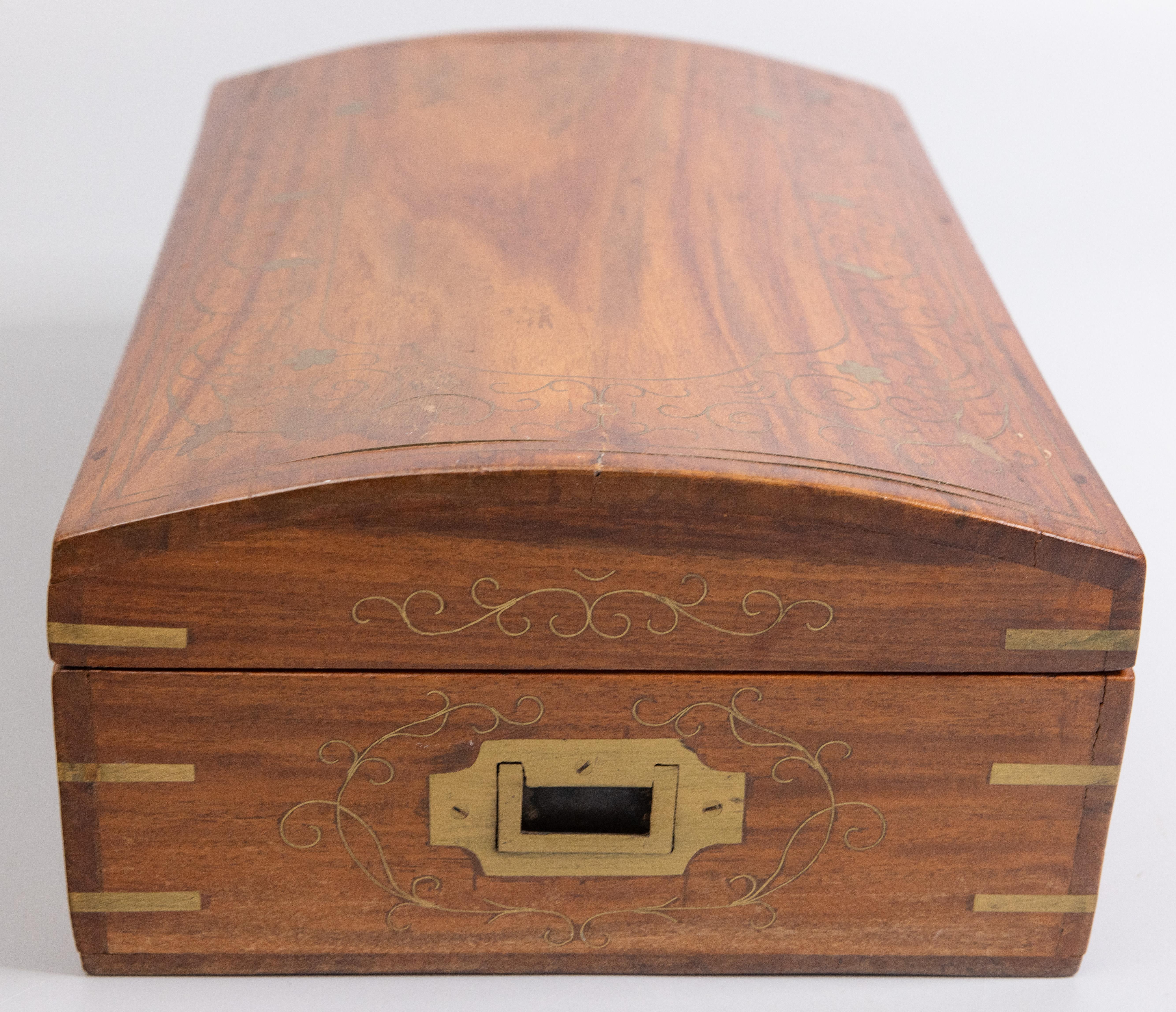 19th Century French Oak & Boulle Marquetry Jewelry Box, Lock & Key, circa 1880 For Sale 1