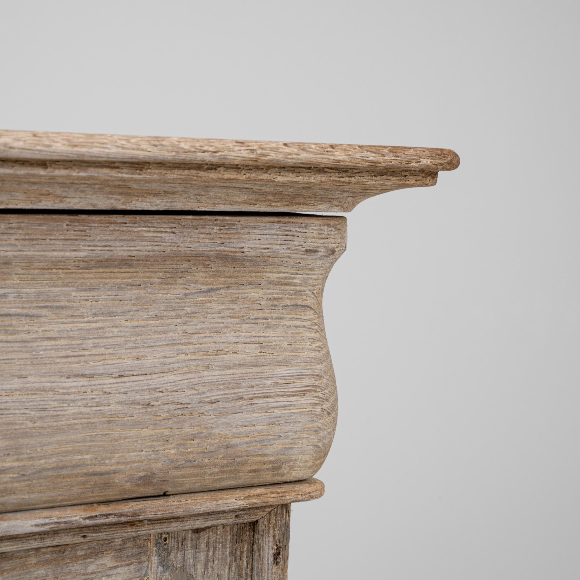 19th Century French Oak Buffet in vendita 4