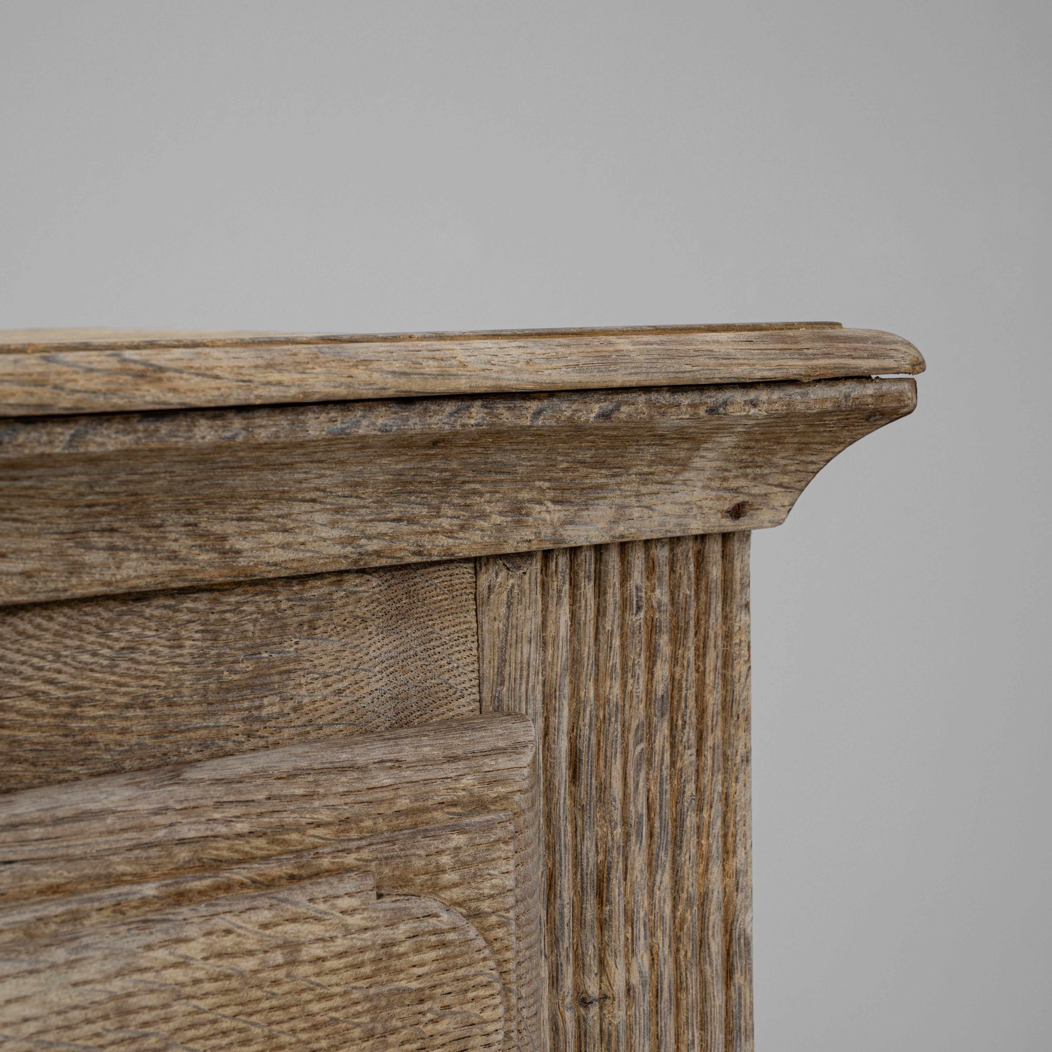 19th Century French Oak Buffet in vendita 5