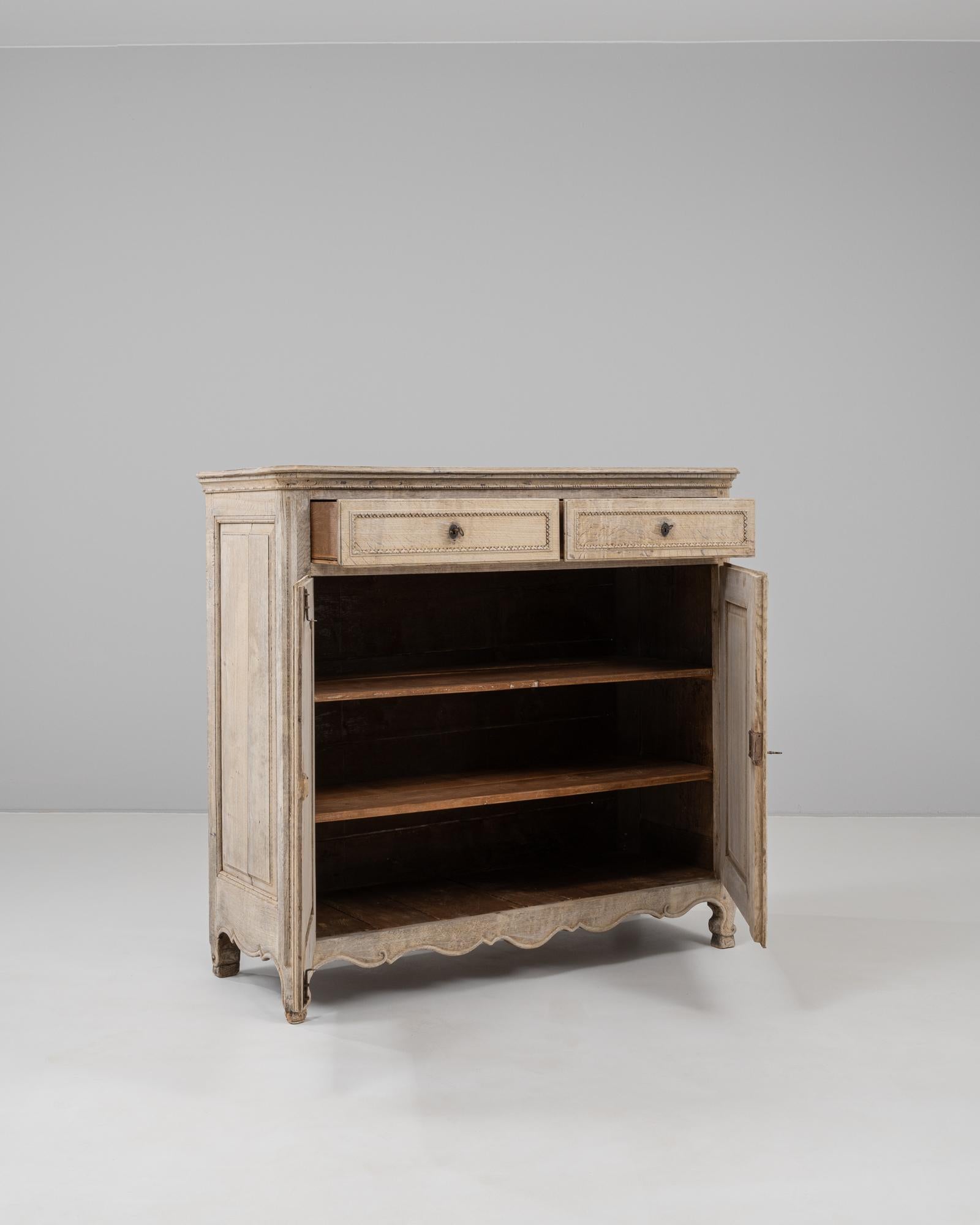 19th Century French Oak Buffet For Sale 2
