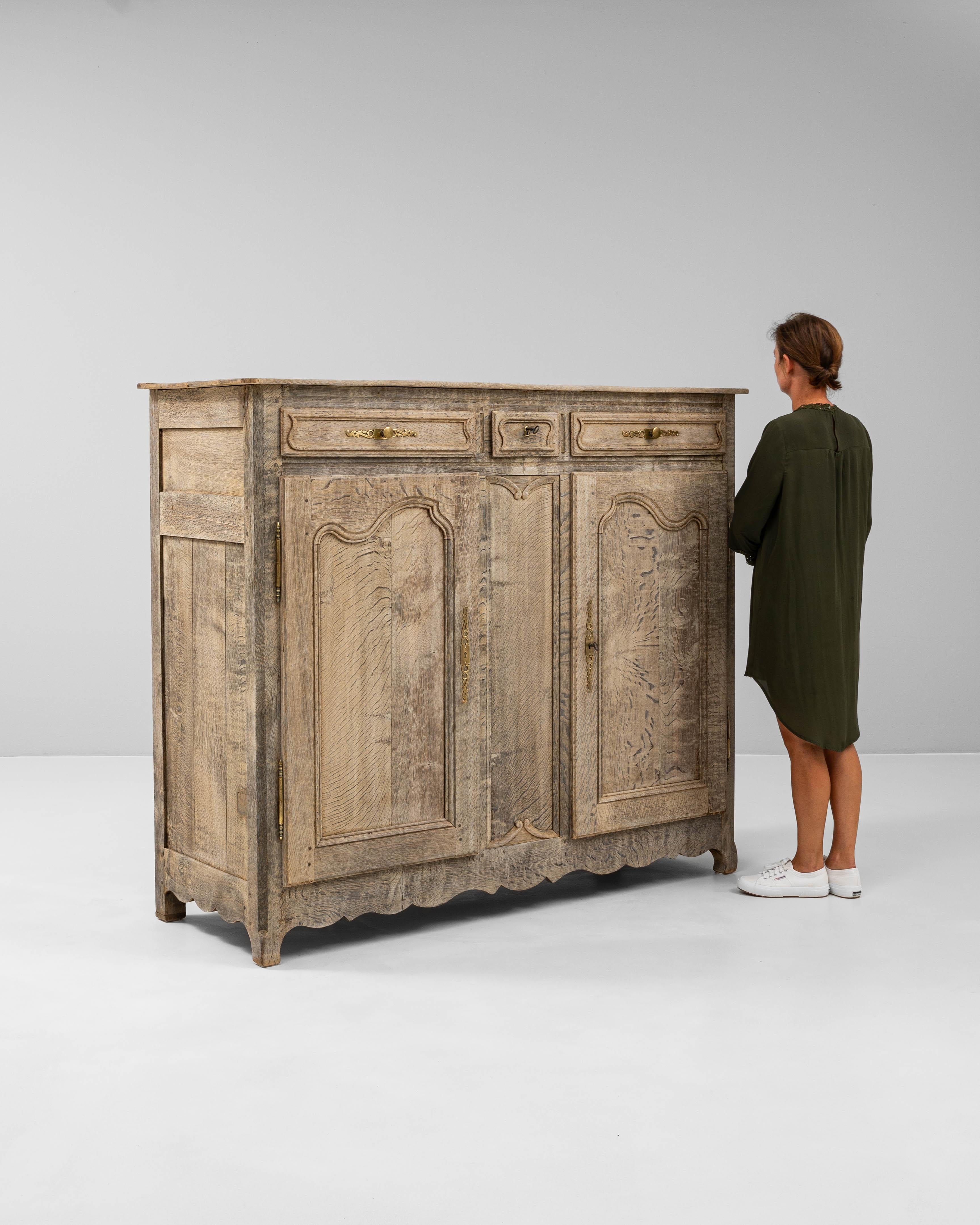 19th Century French Oak Buffet in vendita 1