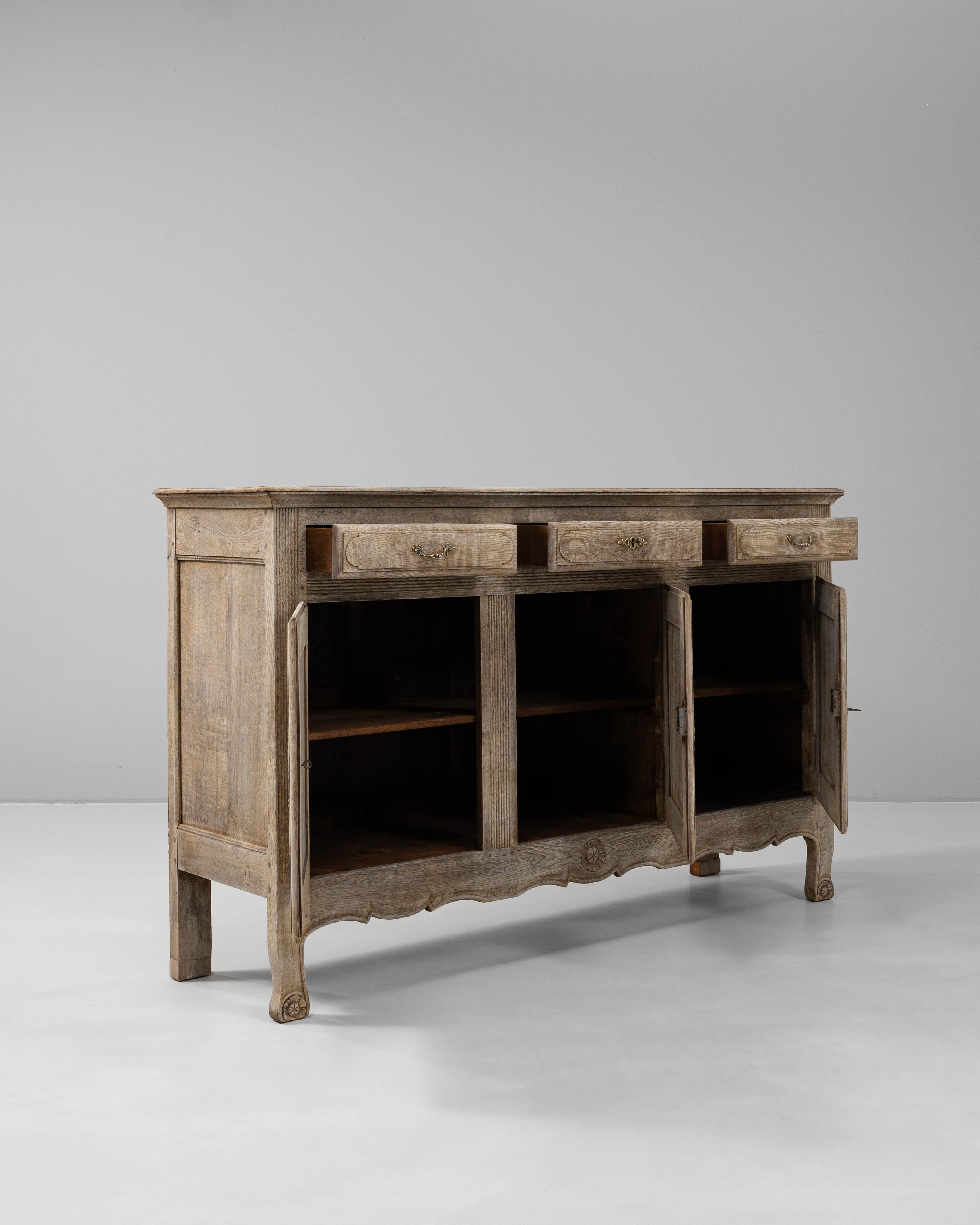 19th Century French Oak Buffet in vendita 1