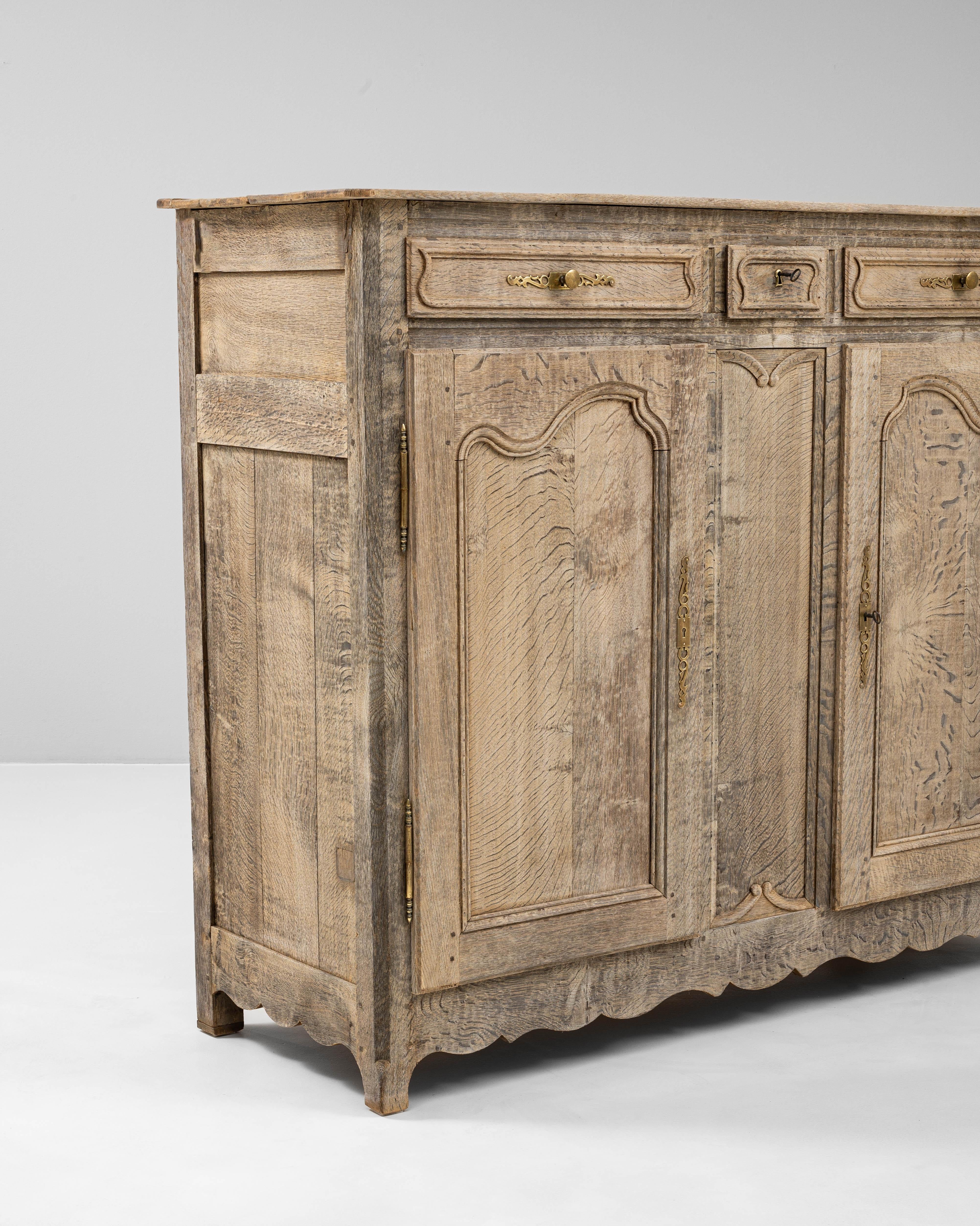 19th Century French Oak Buffet in vendita 2